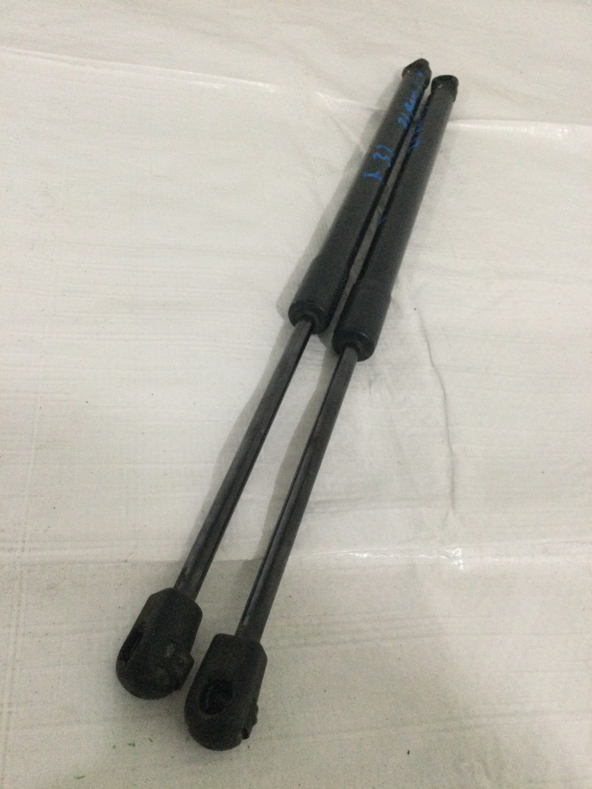 2021 Dodge Ram 3500 RH and LH Side Hood Strut Lift Support OEM 68360823AB