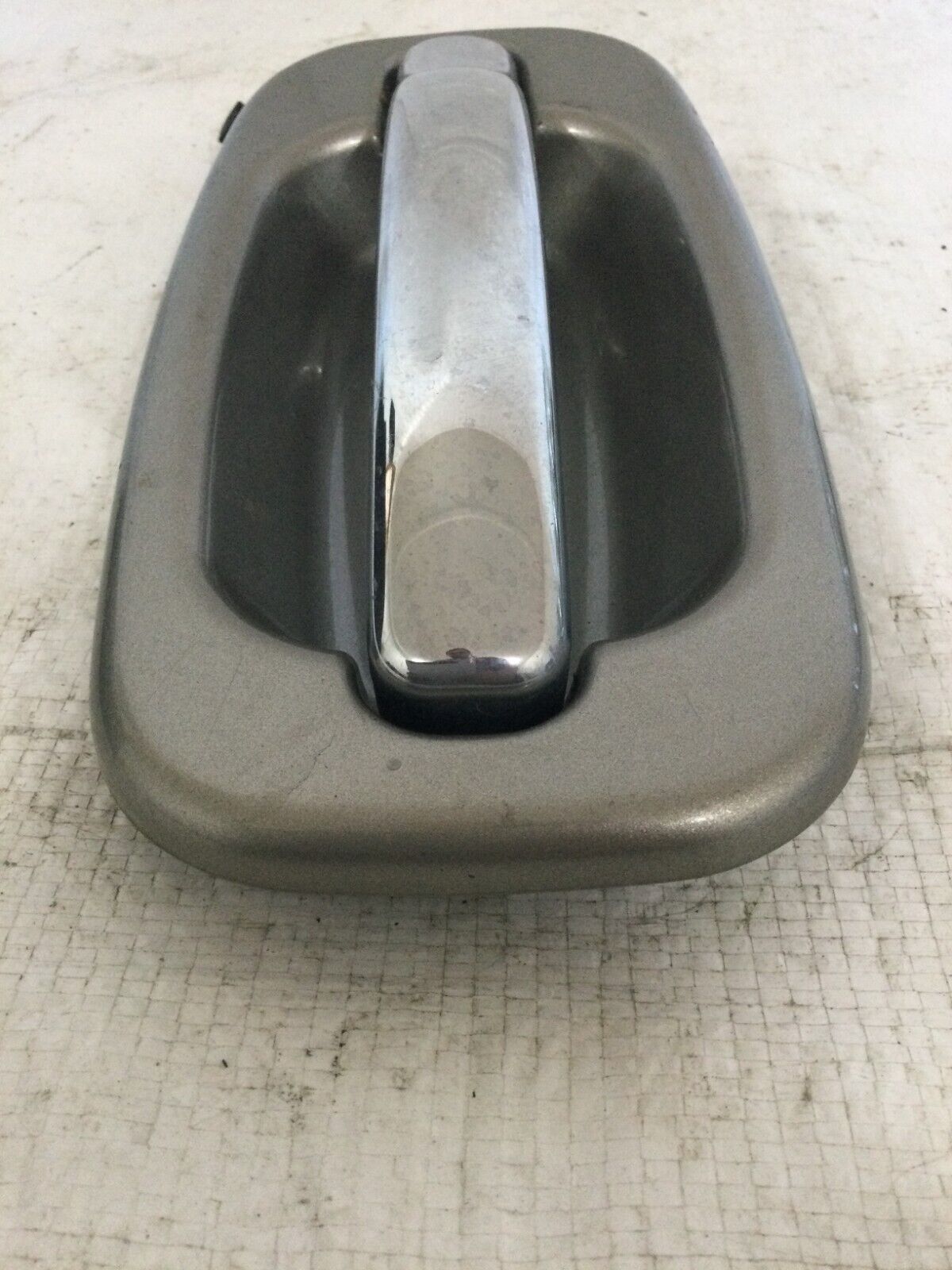 2002-2006 Cadillac Escalade EXT Exterior Door Handle Rear Left 15053143 OEM