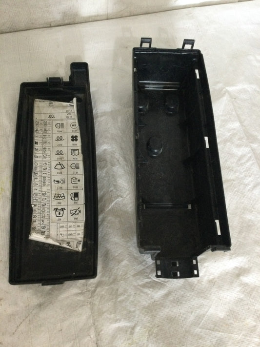 2012 Land Rover LR4 5.0L Fuse Box Cover OEM