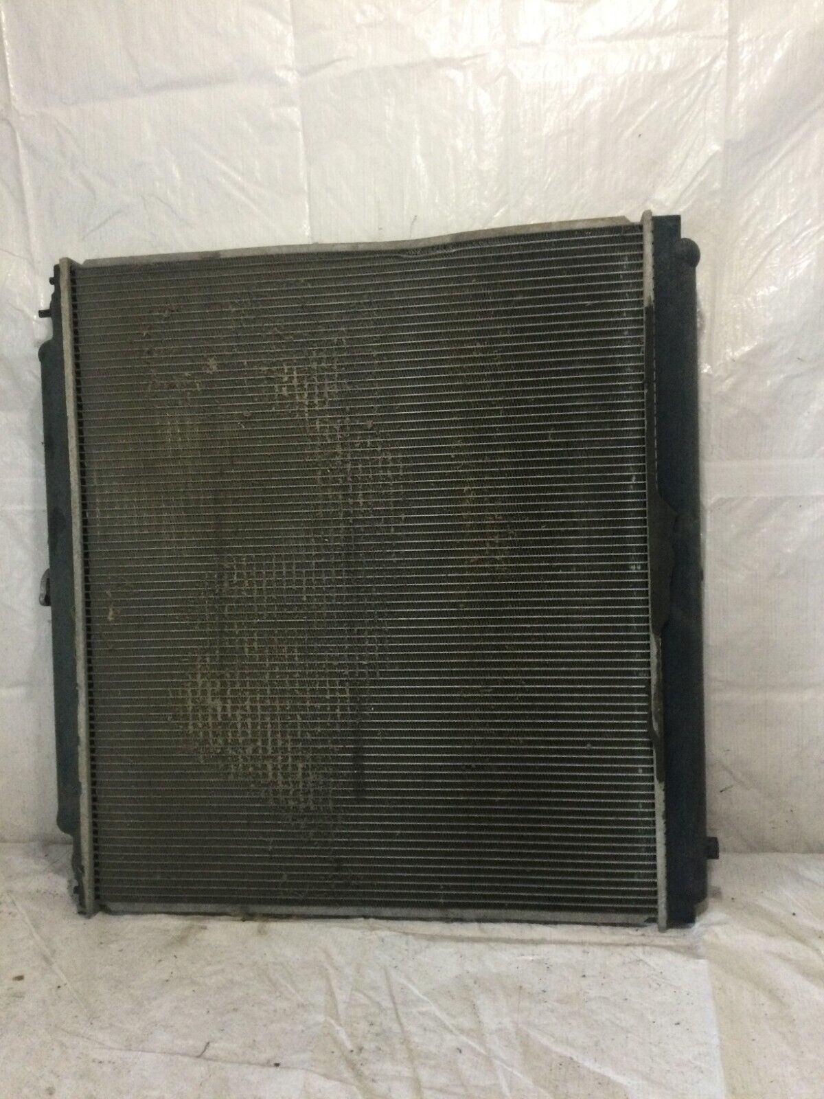 2005 Nissan Xterra  Radiator Assembly OEM