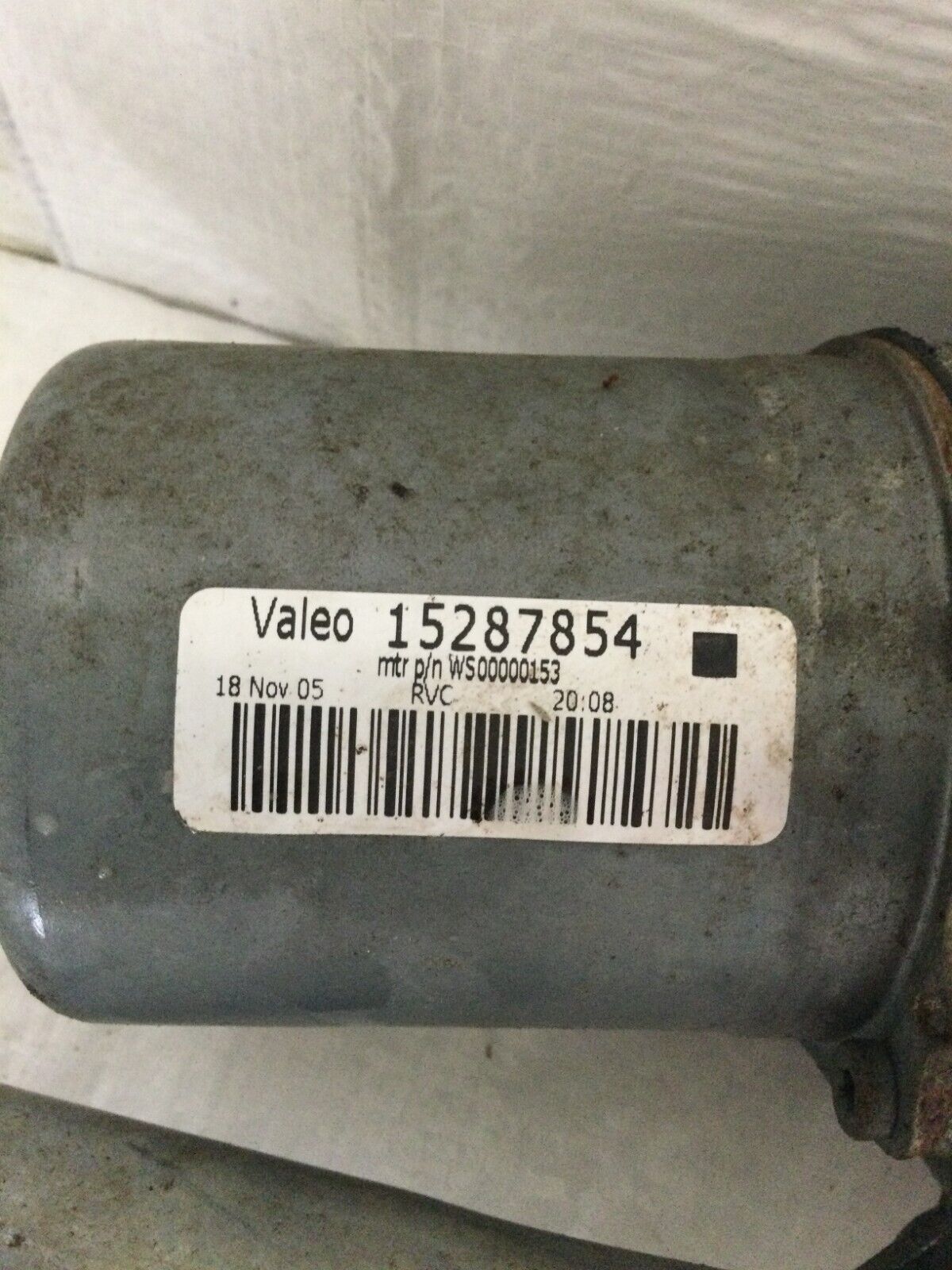 2006 GMC Yukon Windshield Wiper Motor W/ Linkage OEM 15287854