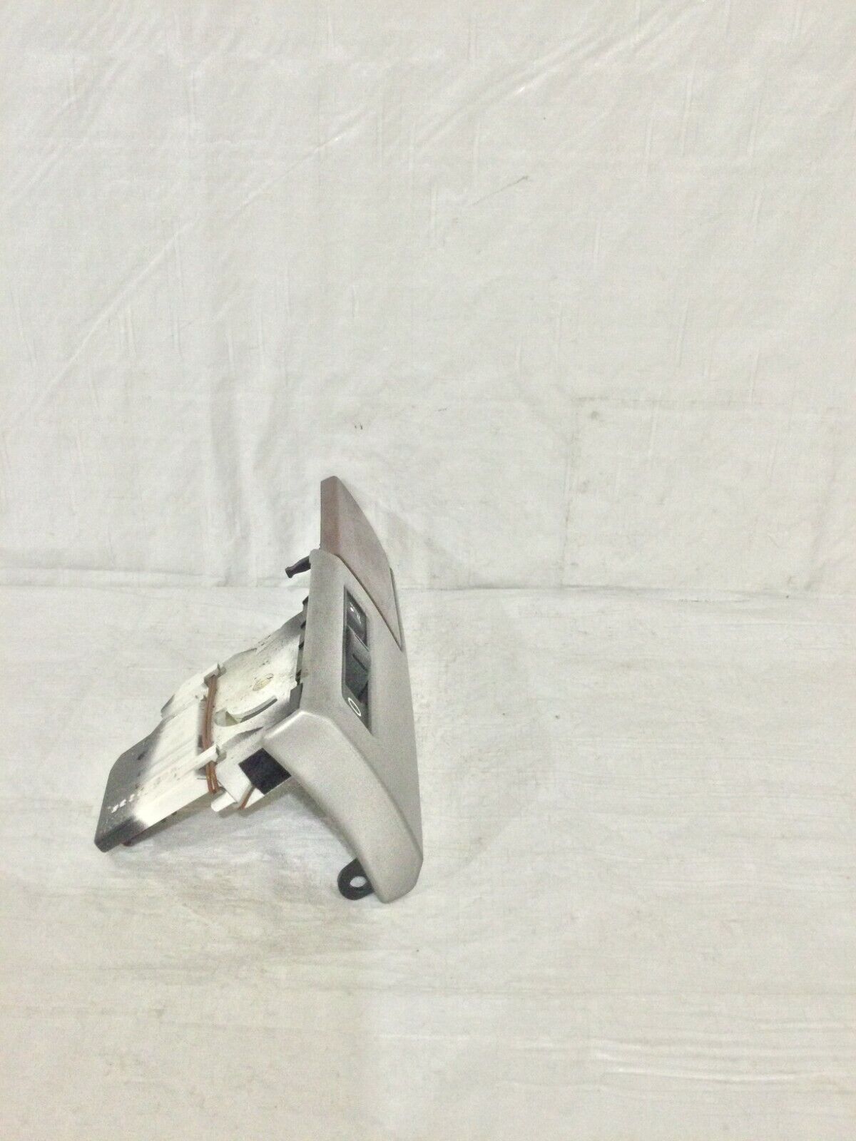2007 Volkswagen Touareg Dash Trim W/ Upper Vent Switch OEM