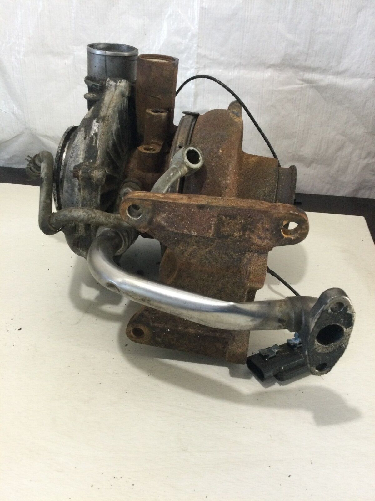2006 GMC Sierra 2500HD 6.6L Diesel Duramax Turbo Supercharger 8980033661 OEM