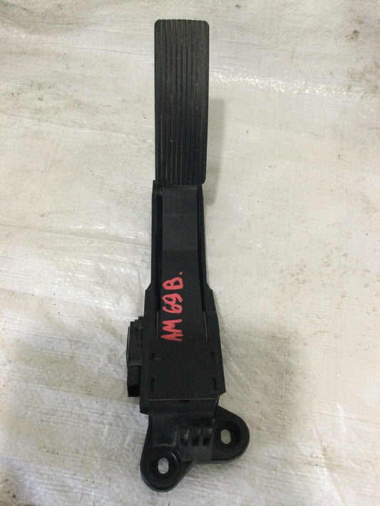 2011 Mercedes-Benz GL-Class  Gas Throttle Pedal Accelerator  OEM