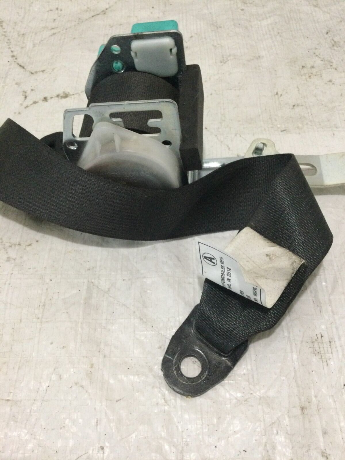 2018 Toyota Corolla  Front Right Passenger Seat Belt Buckle OEM