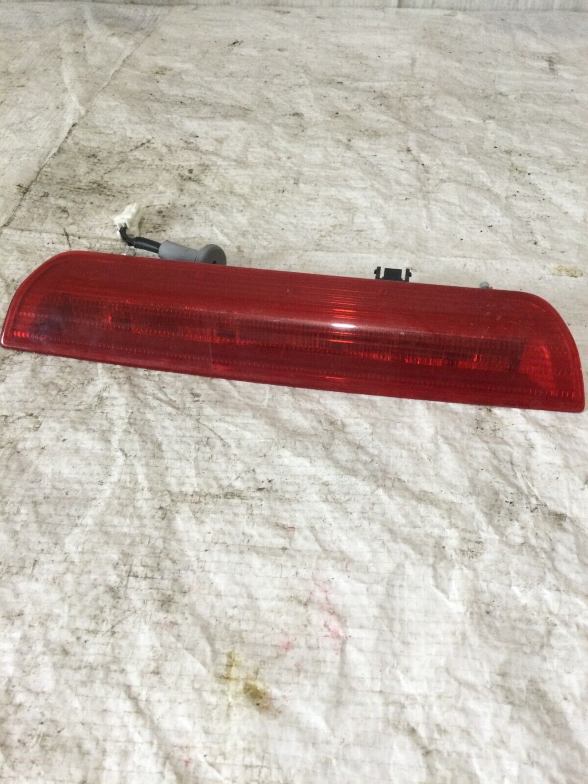 2019 Nissan Rogue SUV Center High Mount Stop Light 3rd Brake Lamp 265904BA0A OEM