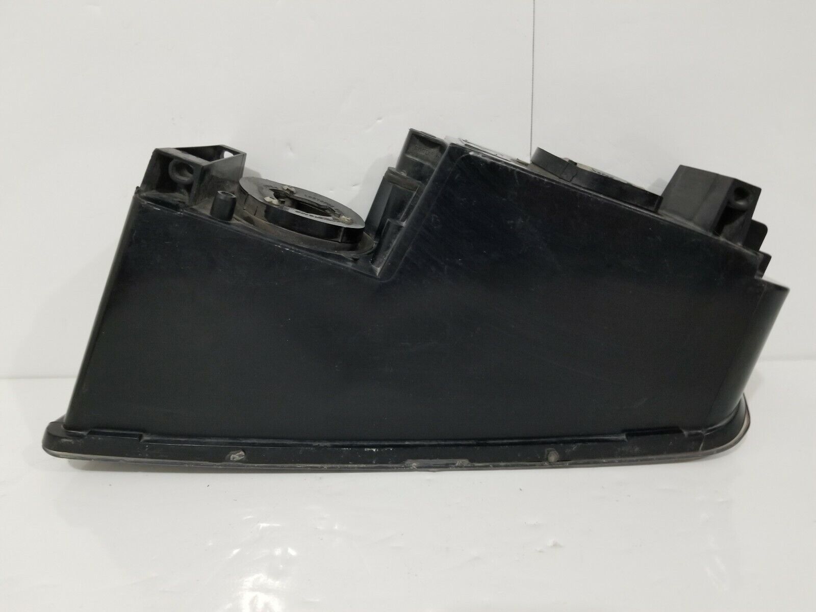 2004 Chevrolet Avalanche 1500 Right Passenger Side Headlight OEM RH