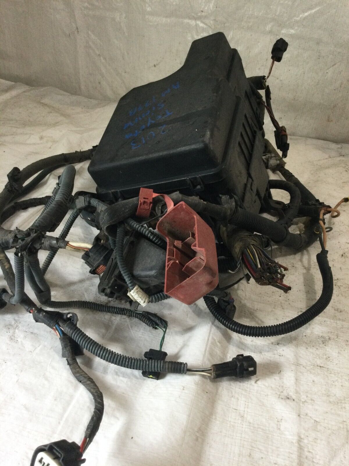 Engine Fuse Box W/ Wire Harness 82641-08030 Toyota Sienna 2011-2014