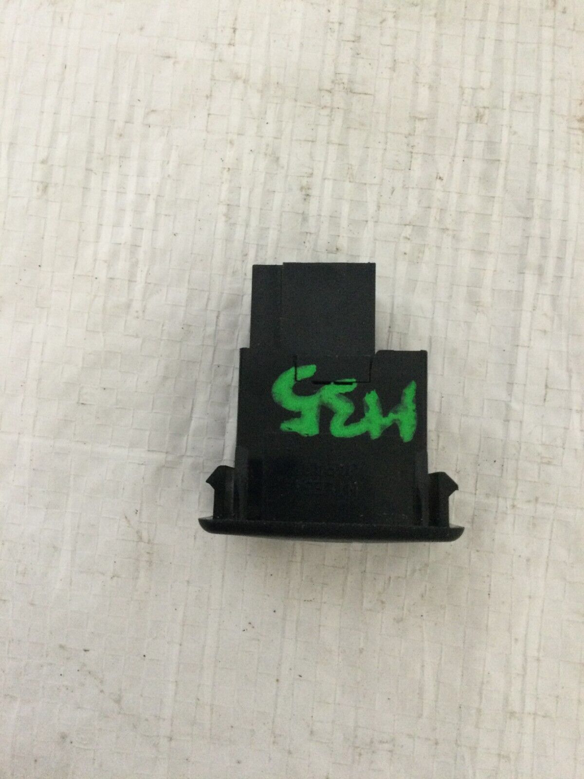 2001 Nissan Xterra Security Light OEM