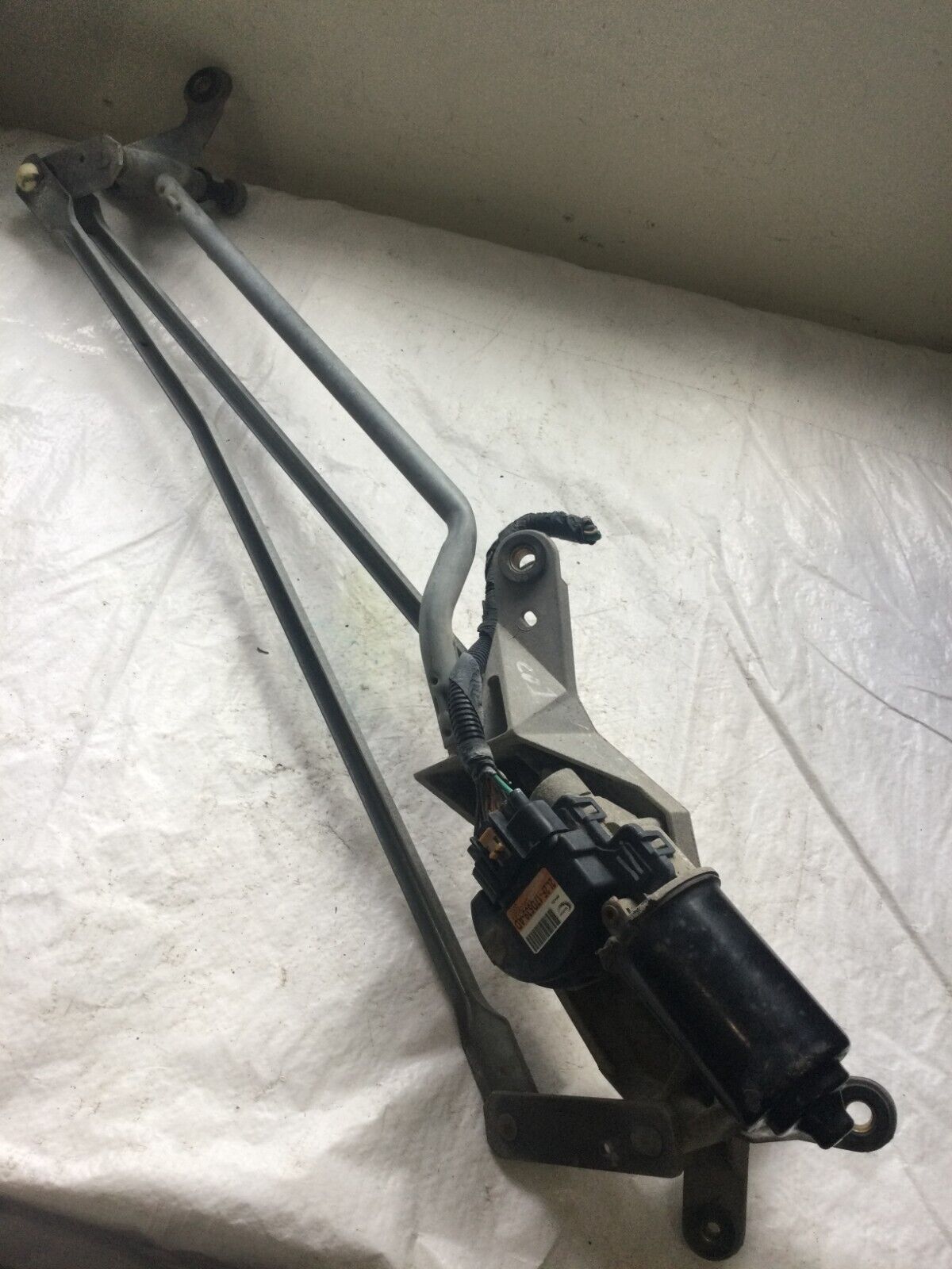 2005 Ford F-350SD Front Wiper Motor W/ Linkage Assembly OEM