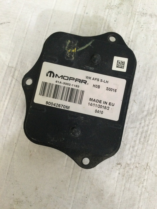 2014 Jeep Grand Cherokee  Left Headlight Ballast Lamp Module OEM 61A-3002-1183