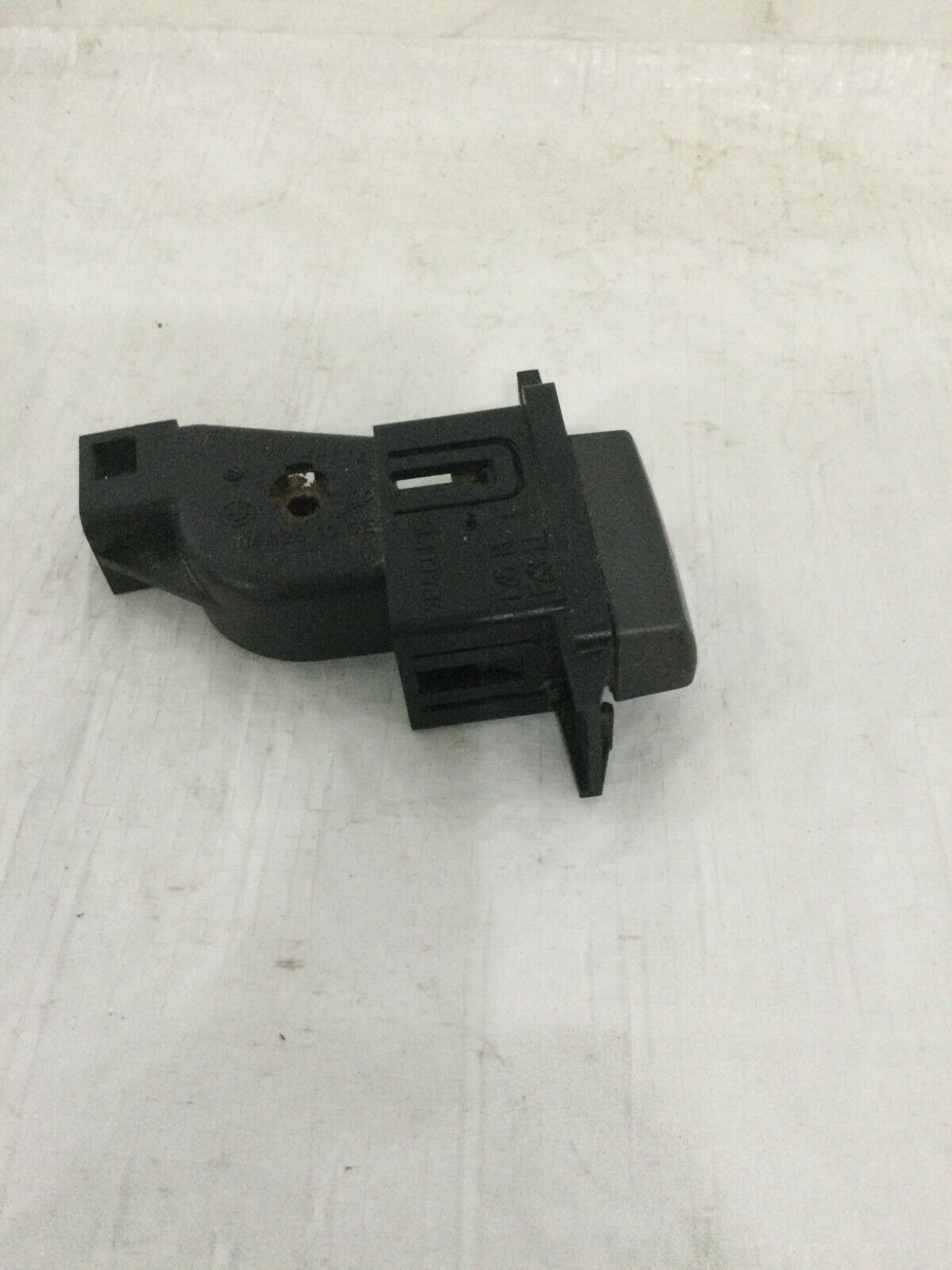 2006 BMW 750Li Sedan Glove Box Compartment Release Button OEM 