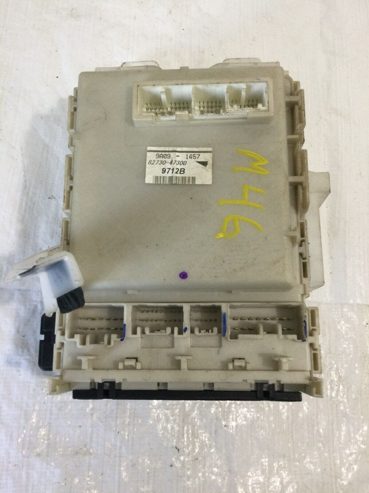 2005-2009 Toyota Prius Under Dash Relay Cabin Fuse Box OEM 8273047300