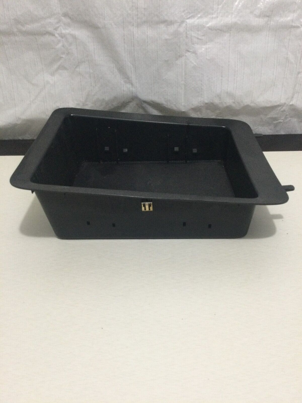 2007-2009 GMC Yukon Center Console Tray OEM