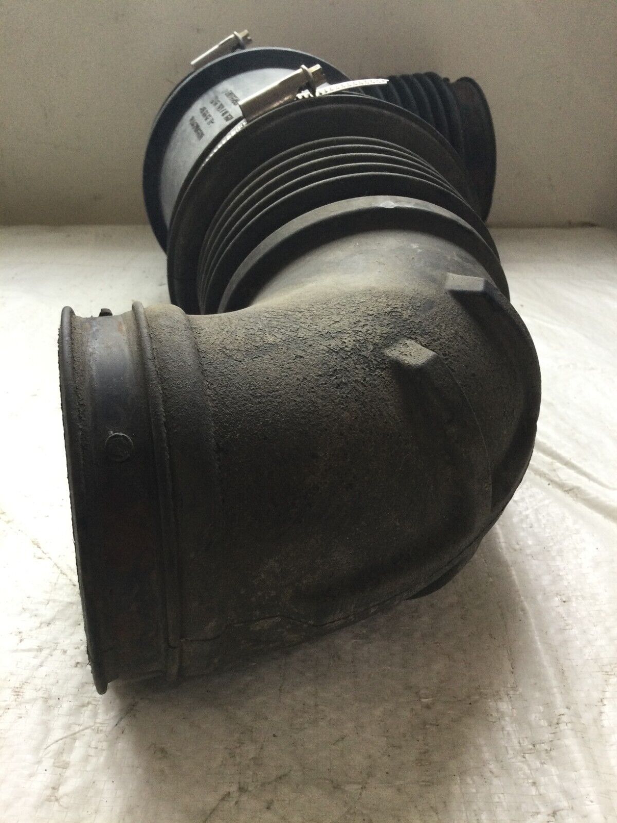 2003-2004 Dodge Ram 1500 Air Cleaner Duct Hose 53032650AA OEM