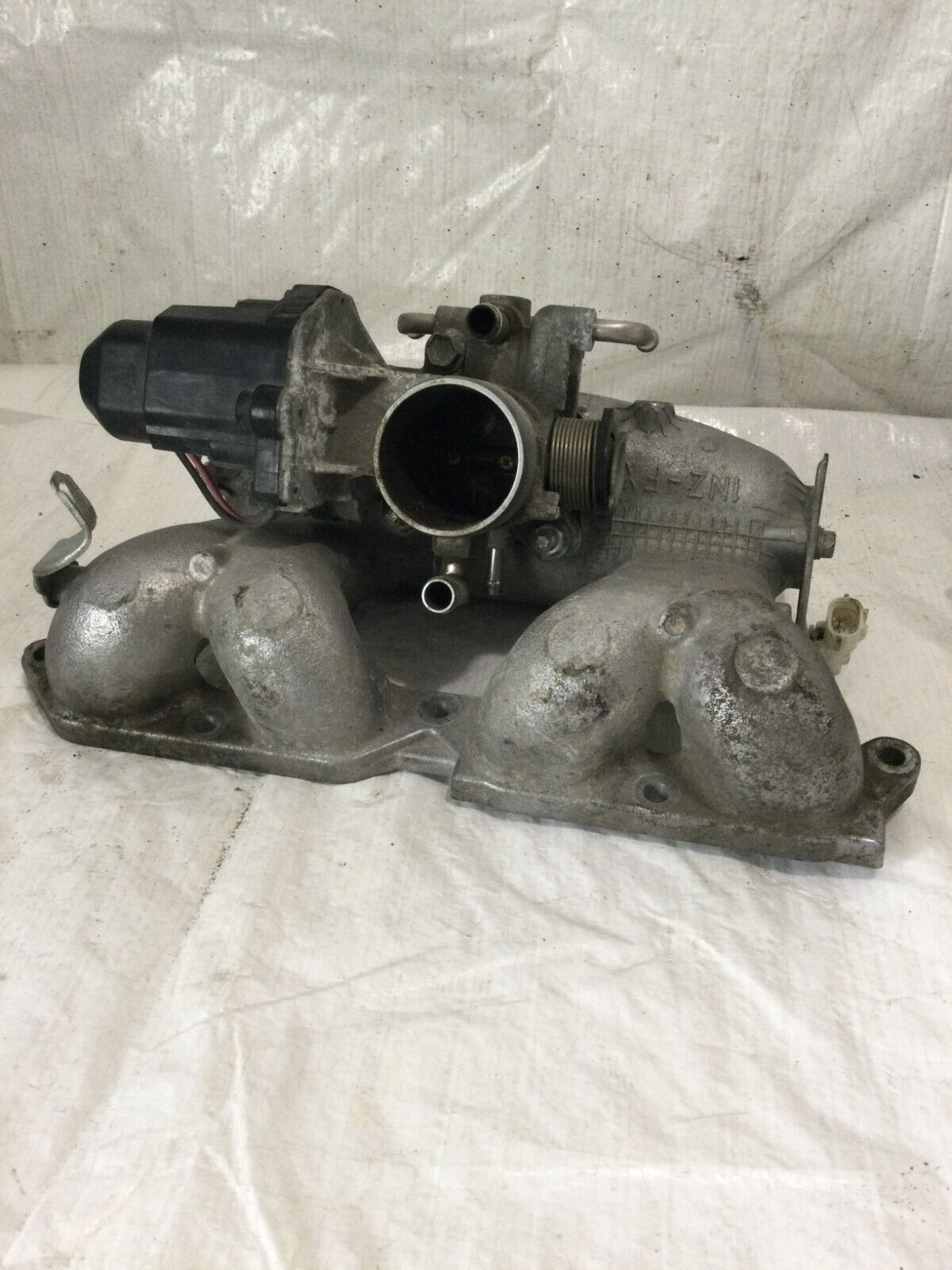 2004-2009 Toyota Prius Air Intake Manifold Assembly OEM