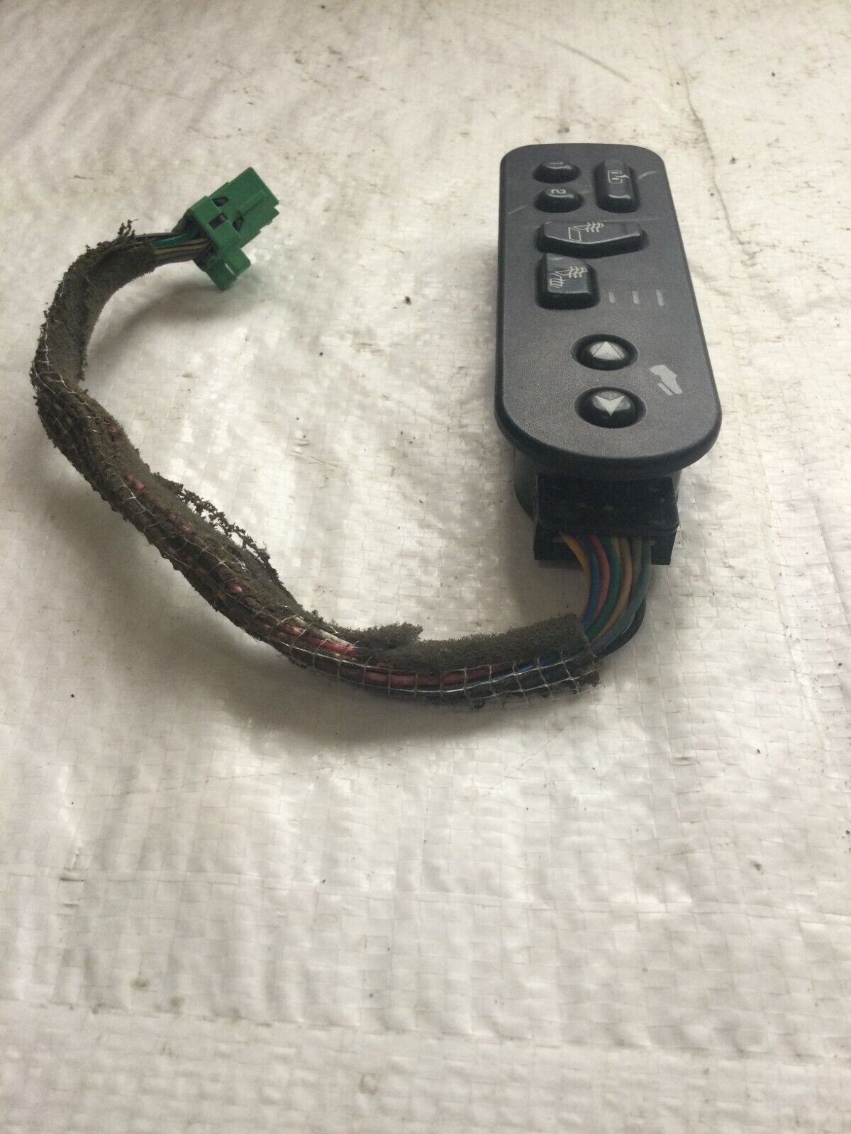 2003-2006 Cadillac Escalade Front Left Seat Heater Memory Pedal Switch OEM