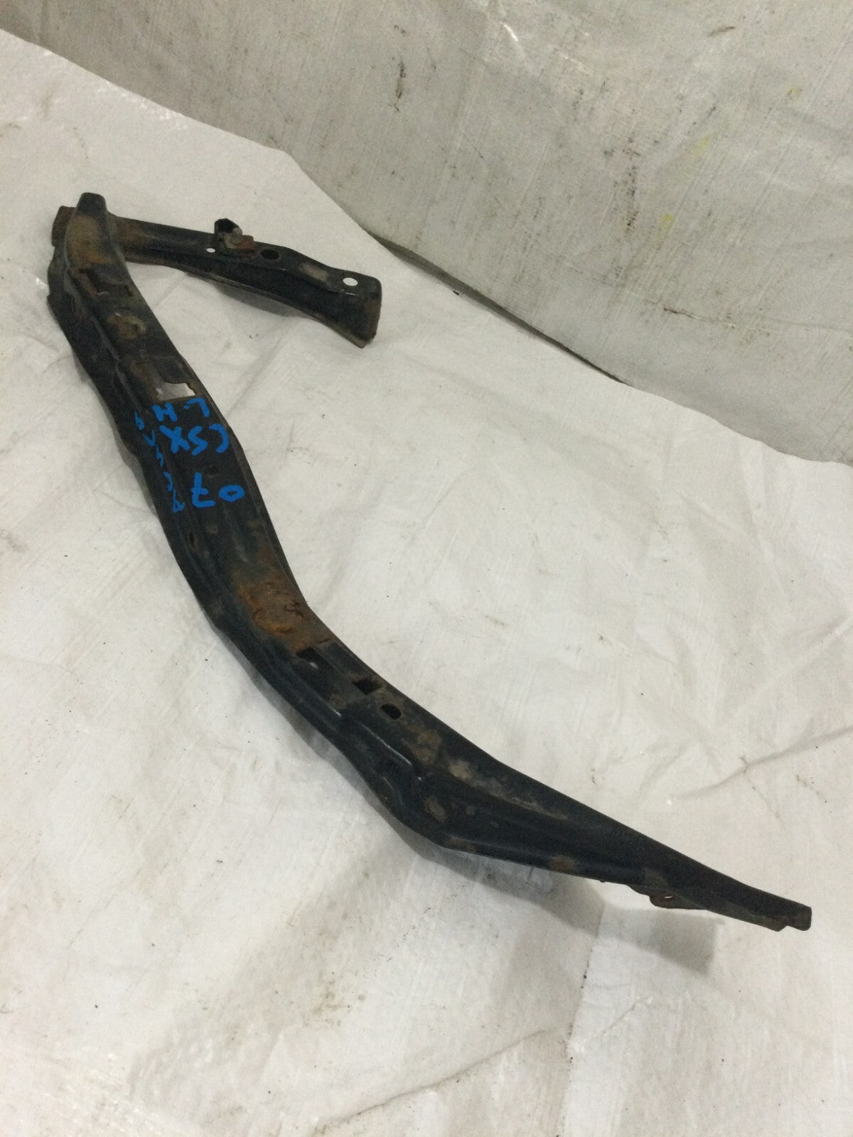 2006 Acura CSX Front Left Headlight Mounting Bracket OEM