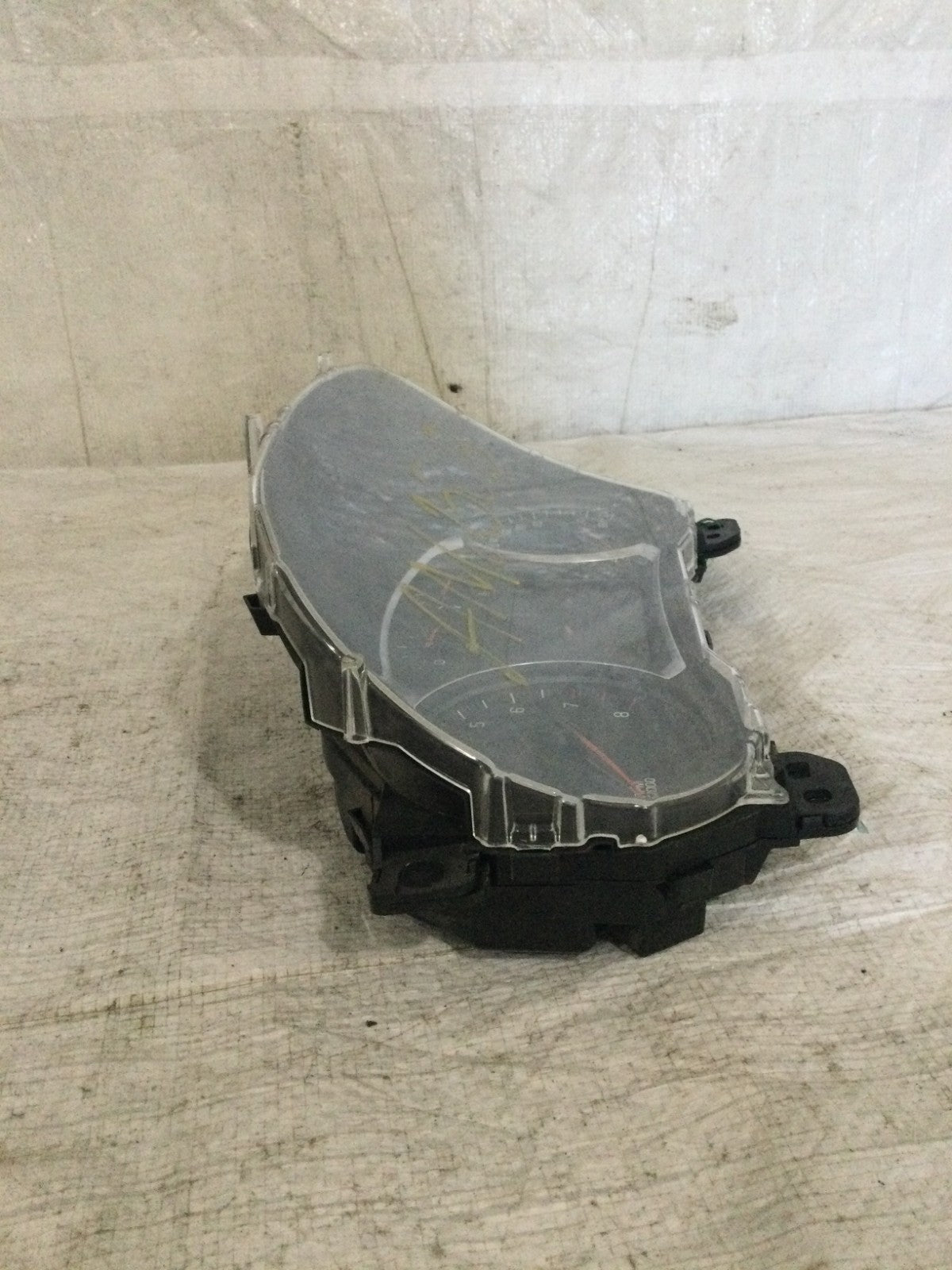 2019-2020 Chevrolet Blazer Speedometer Cluster OEM 84616440