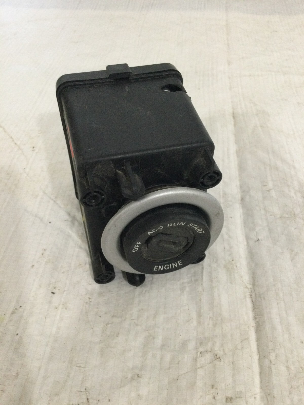 2019 Ram 1500 Ignition Switch Module NO Key Receiver Node P68271986AC ( DAMAGED)