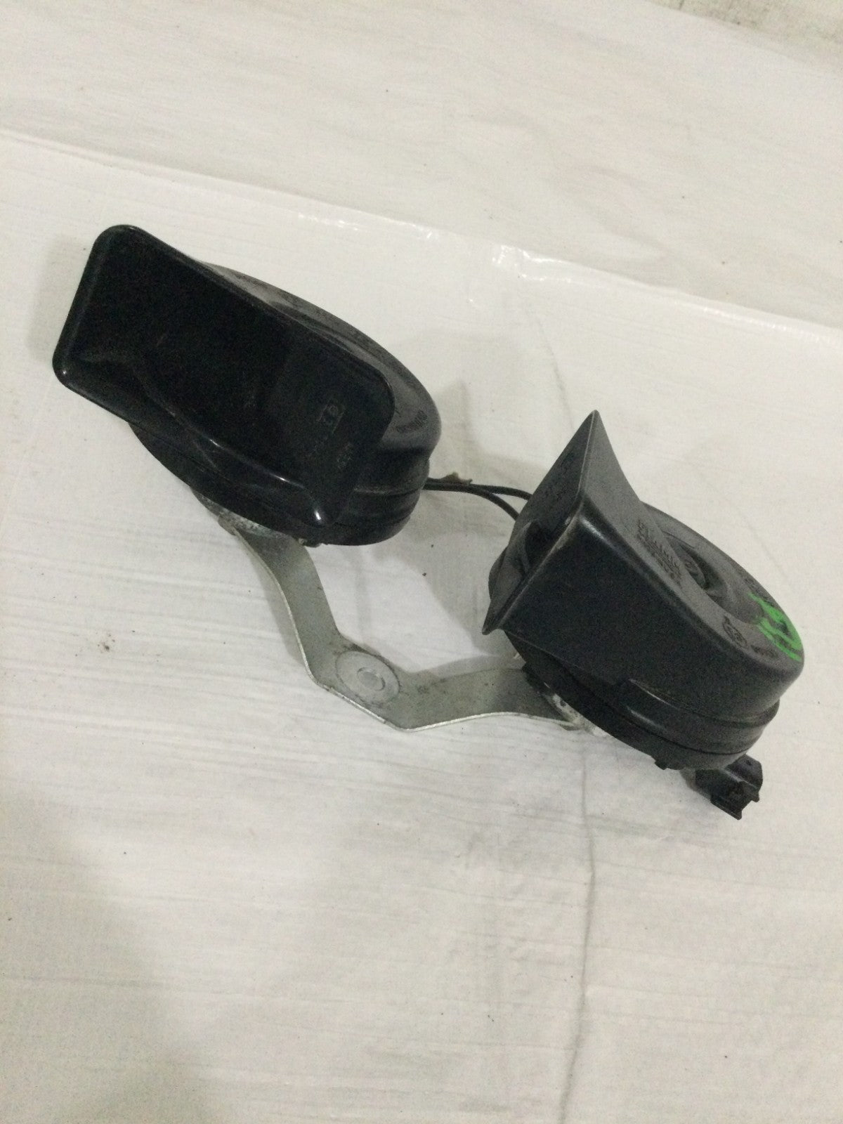 2021 Dodge Ram 3500 RH and LH Side Horn OEM