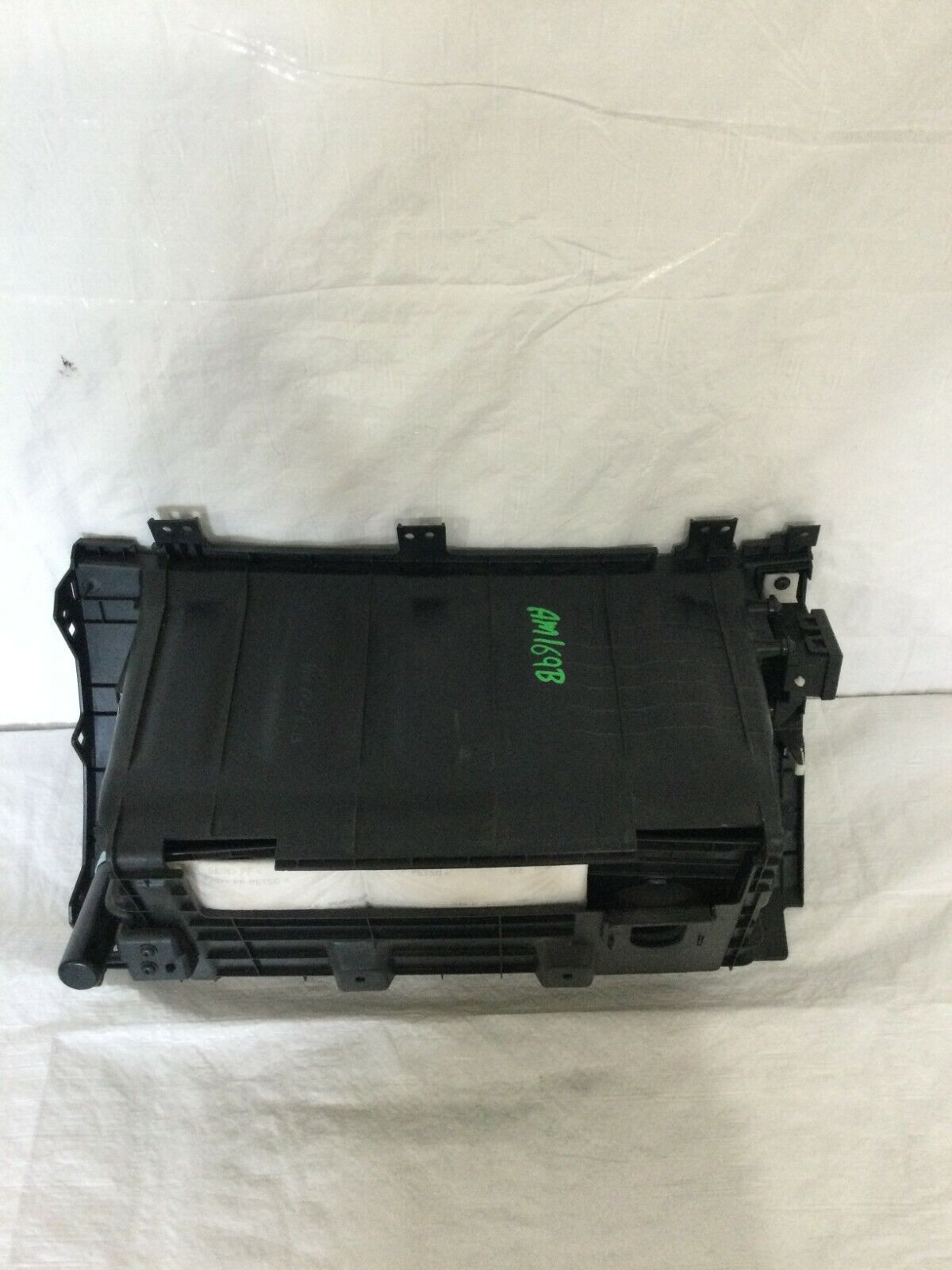 2016-2017 Hyundai Elantra GT Glove Box Assembly OEM 84541-A5000