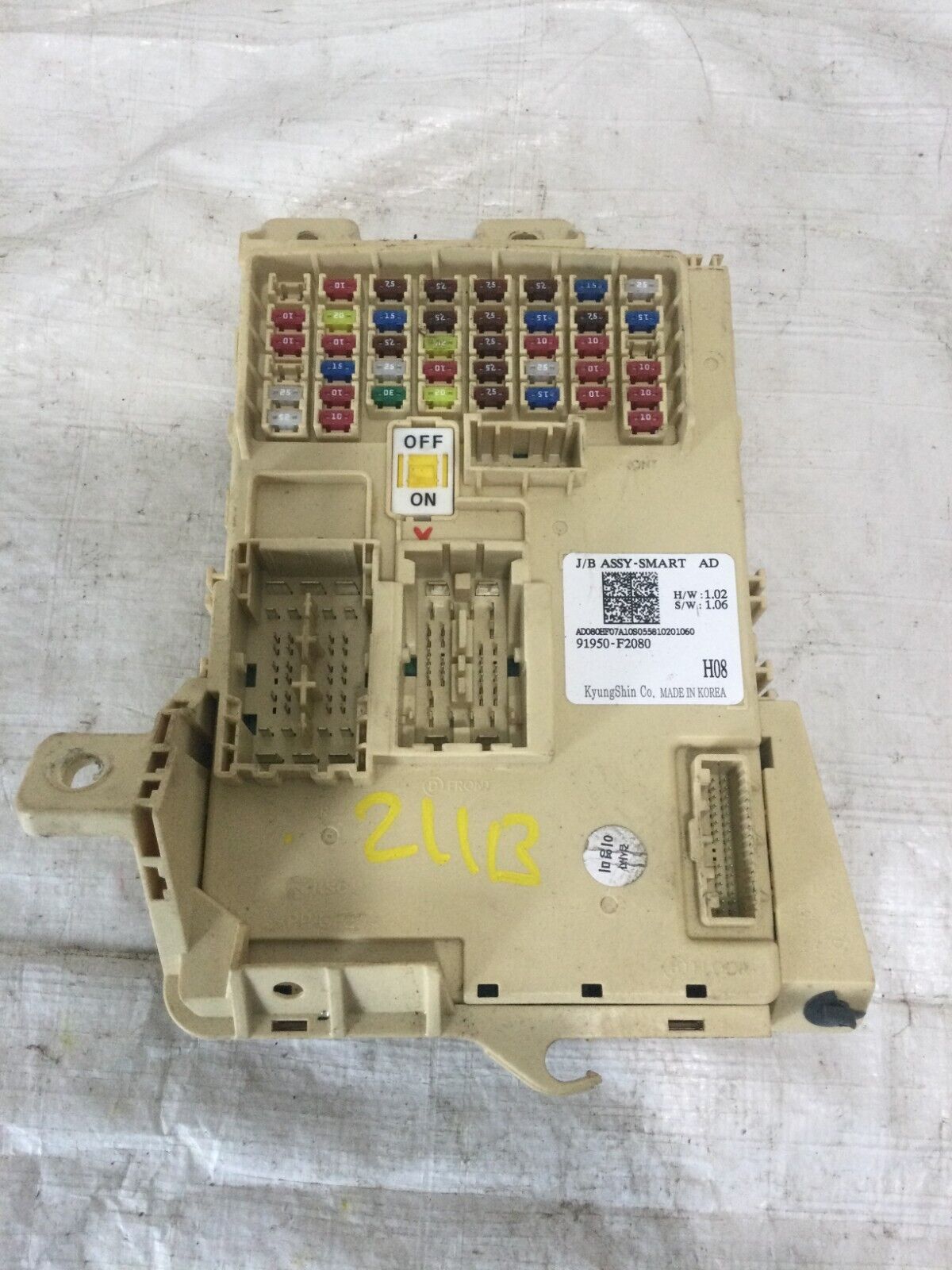 2017 Hyundai Elantra  Cabin Fuse Box  91950-F2080 OEM