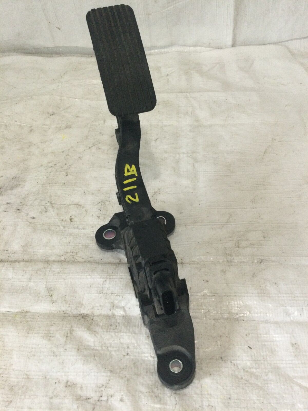 2017 Hyundai Elantra Gas Pedal  Accelerator  CN00292730 OEM