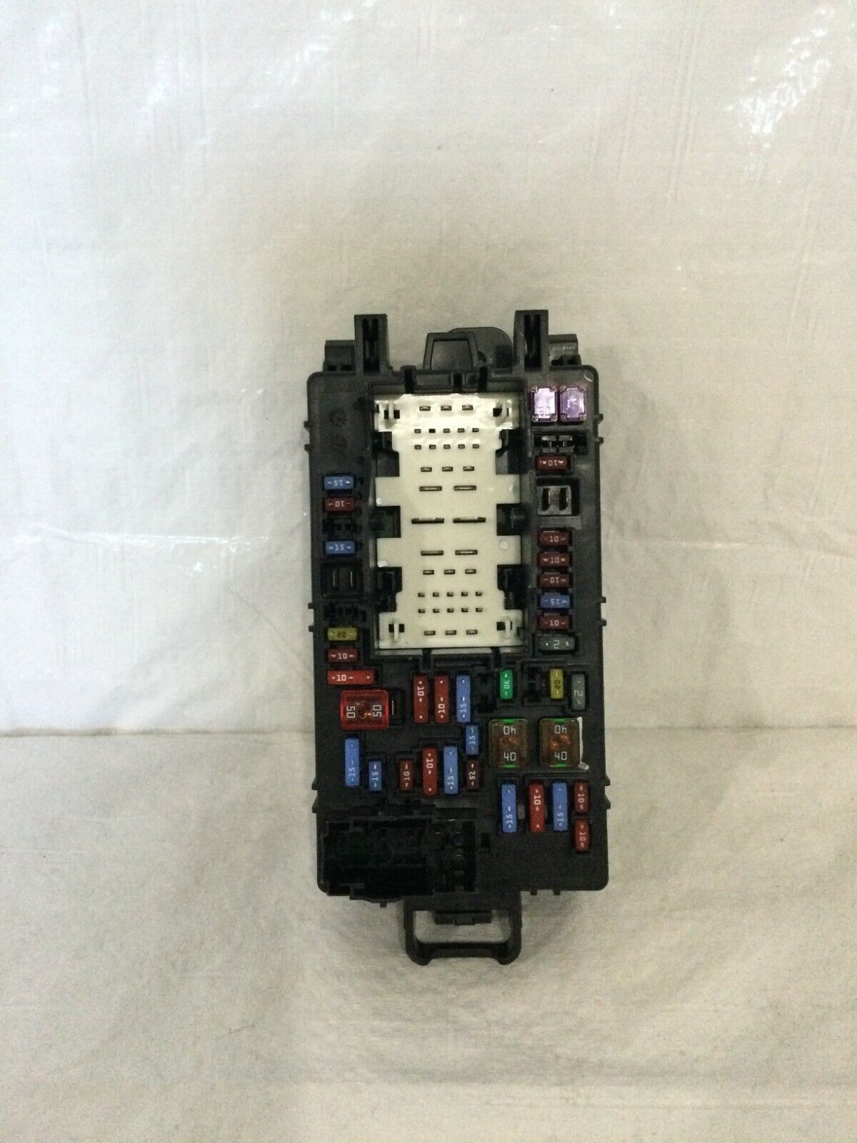 2019 GMC Sierra 1500 Cabin Fuse Relay Box Assembly 84582037 OEM 5.3L