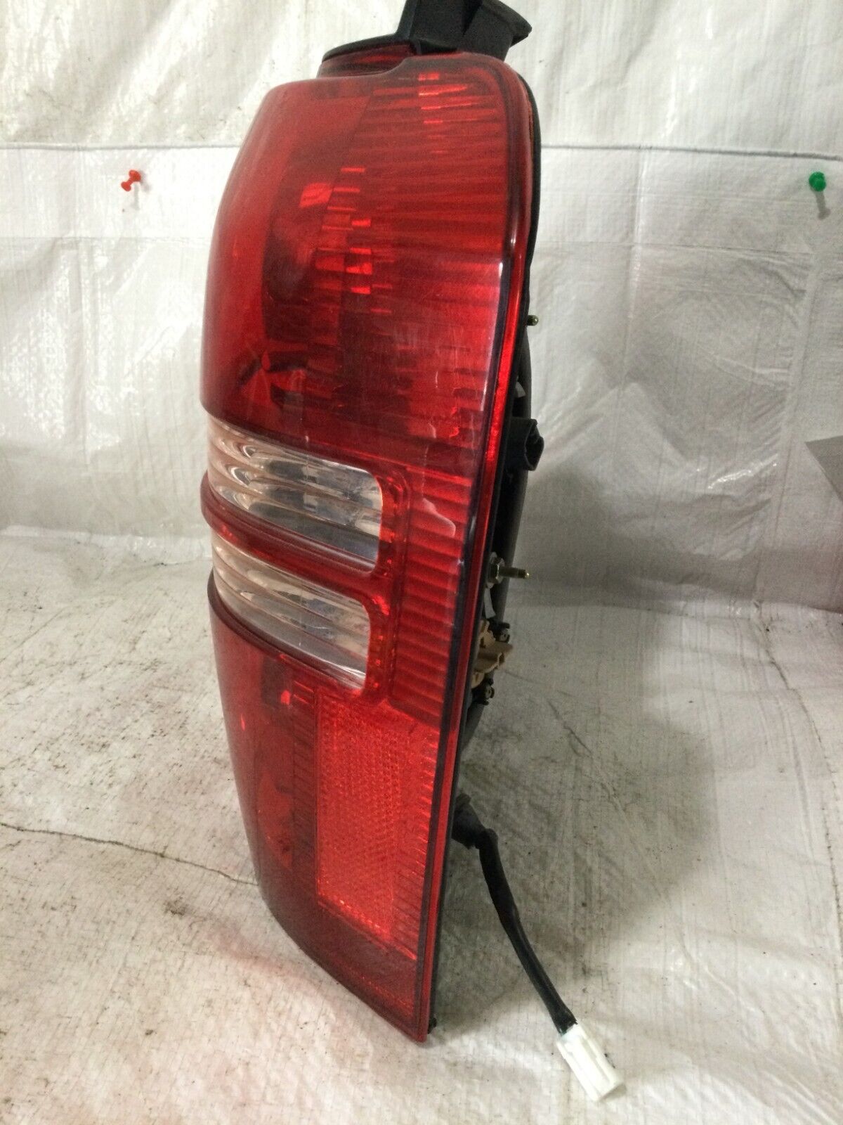 2001-2003 Toyota Highlander Rear Right Passenger Side Tail Light Lamp OEM