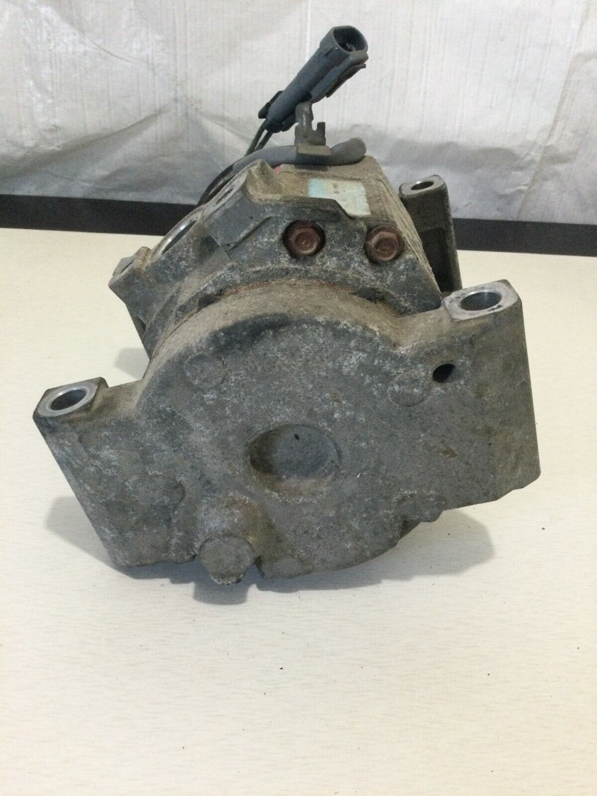 2006 GMC Sierra 2500HD 6.6L Turbo Diesel A/C Compressor OEM