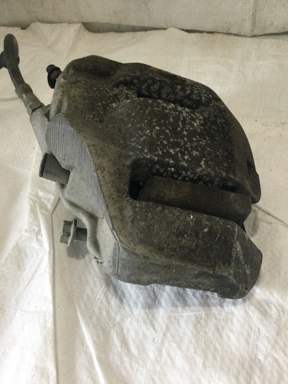 2004 BMW 745I Front Right Passenger Side Brake Caliper OEM RH