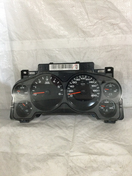 2013 Chevrolet Silverado 1500 Speedometer Instrument Cluster KPH OEM 28330570