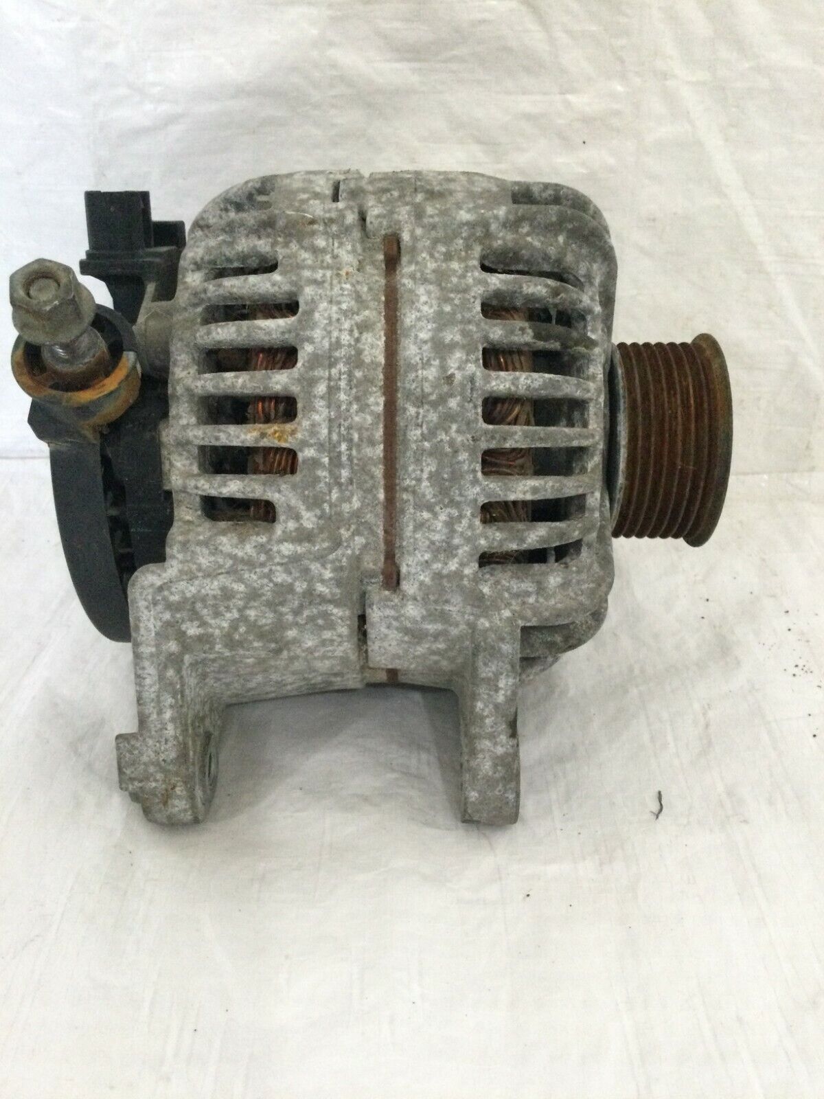 2005 Dodge Ram 2500 Alternator Motor OEM  5.7L