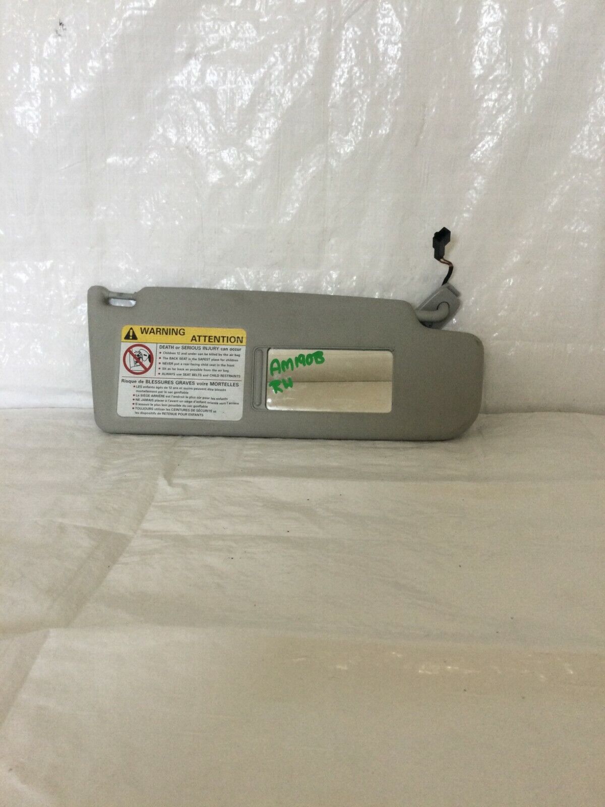 2005-2006 Volkswagen Jetta Passenger Right Sun Visor OEM RH