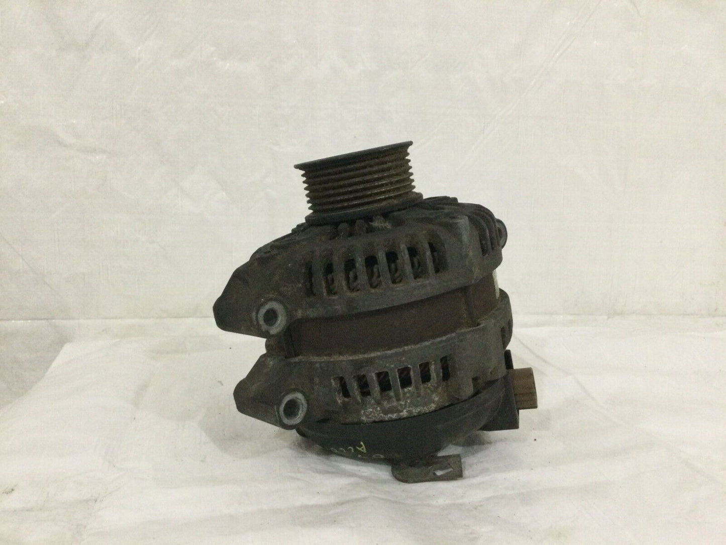 2003 Honda Accord Alternator Motor 2.4L OEM