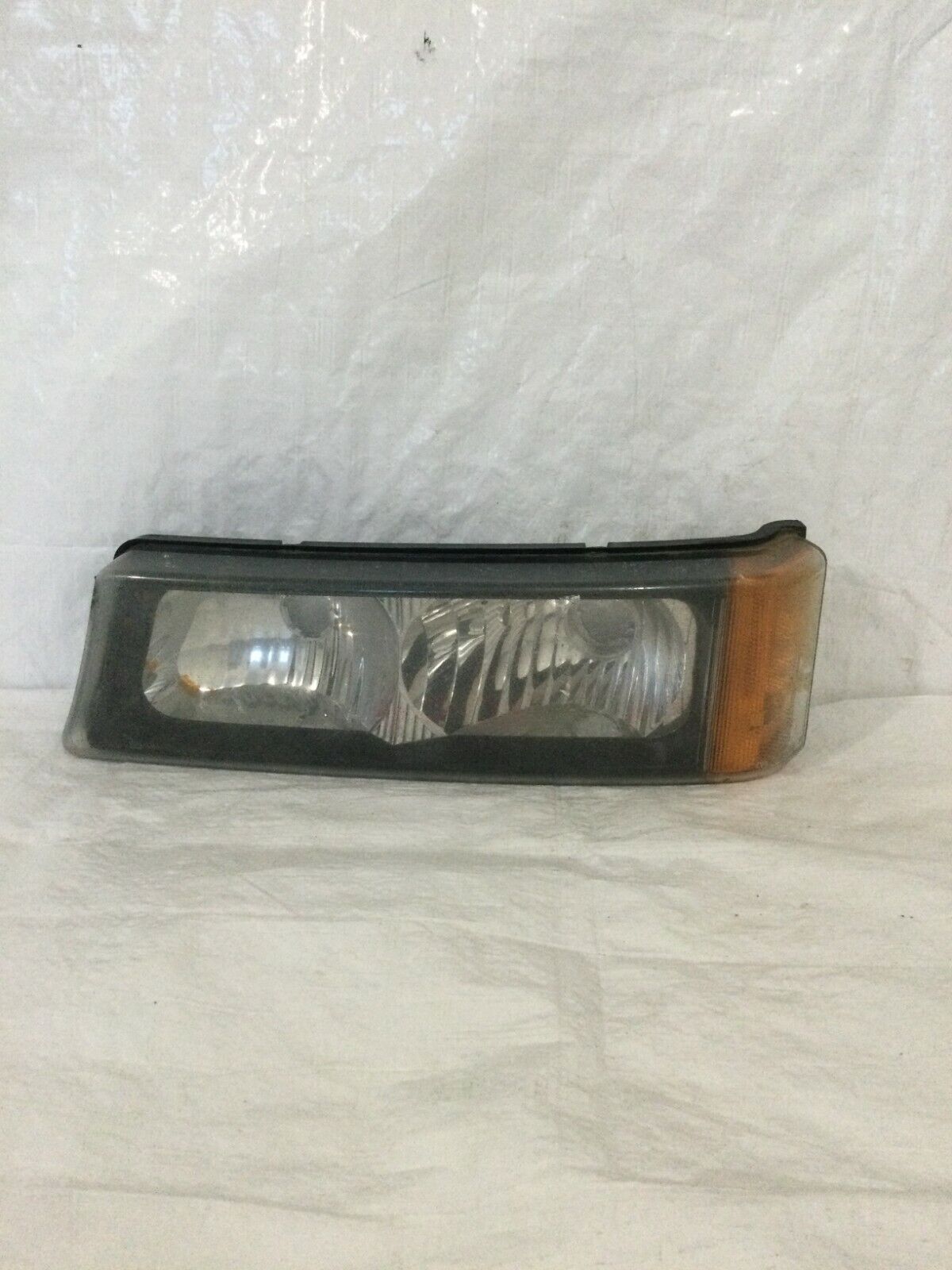 2006 Chevy Silverado 2500HD Left Corner Light OEM 15199556
