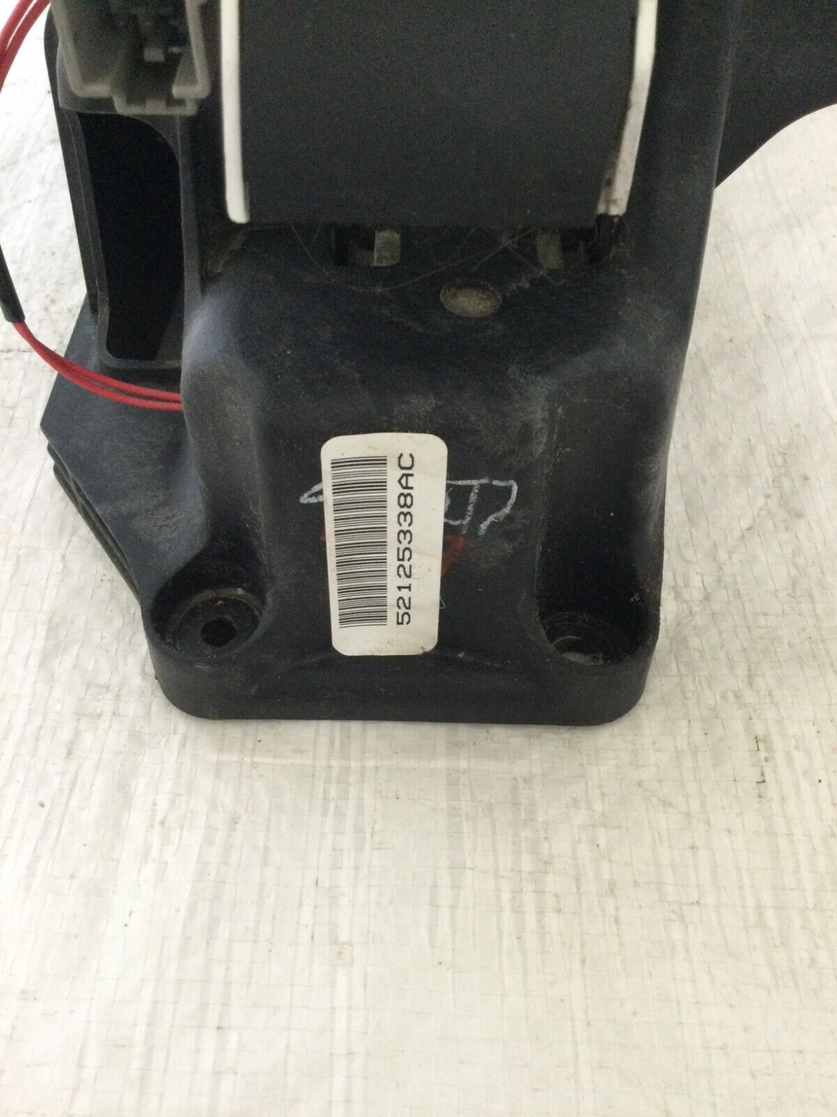 2007-2011 Dodge Nitro Transmission Floor Shifter OEM 52125338AC