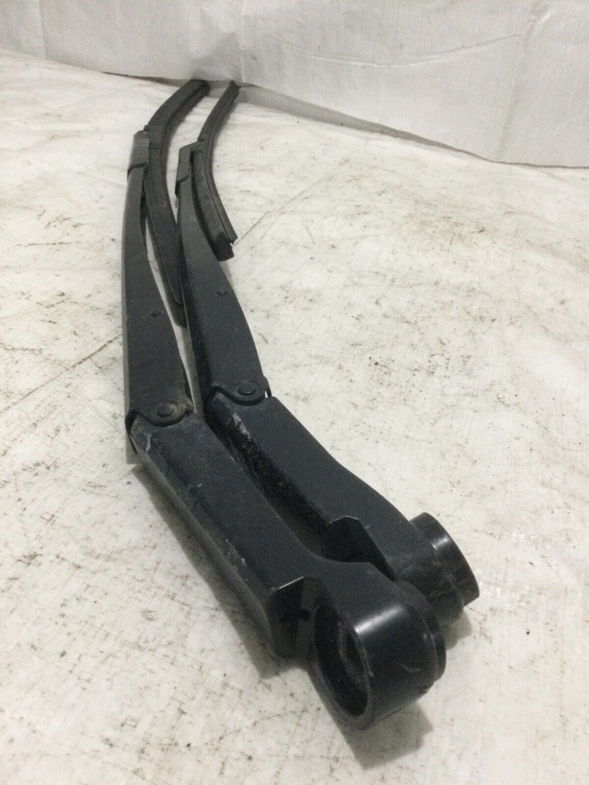 2016 Toyota Camry Wiper Arm Set OEM Left Right