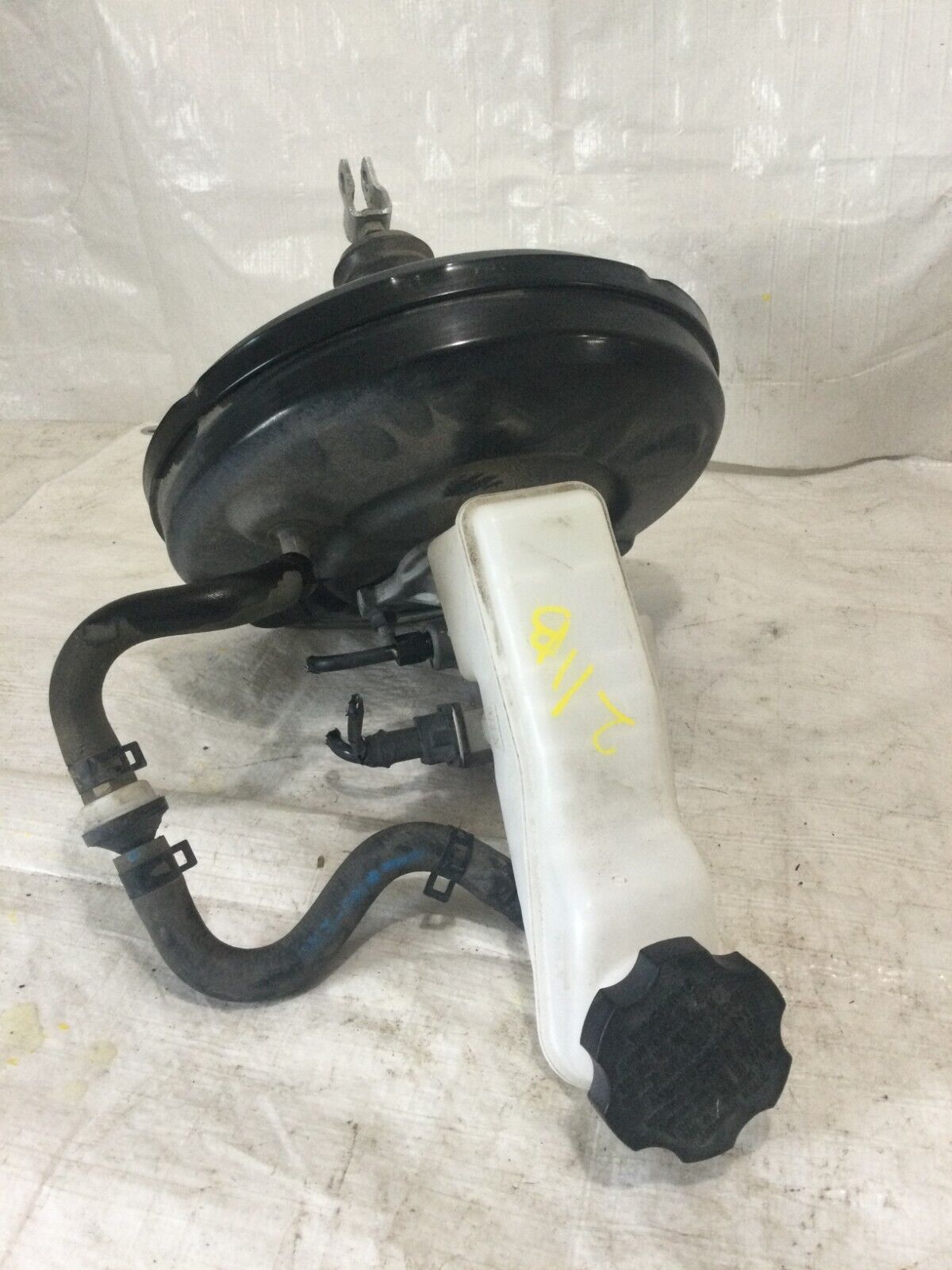2017 Hyundai Elantra Power Brake Booster W/ Reservoir OEM