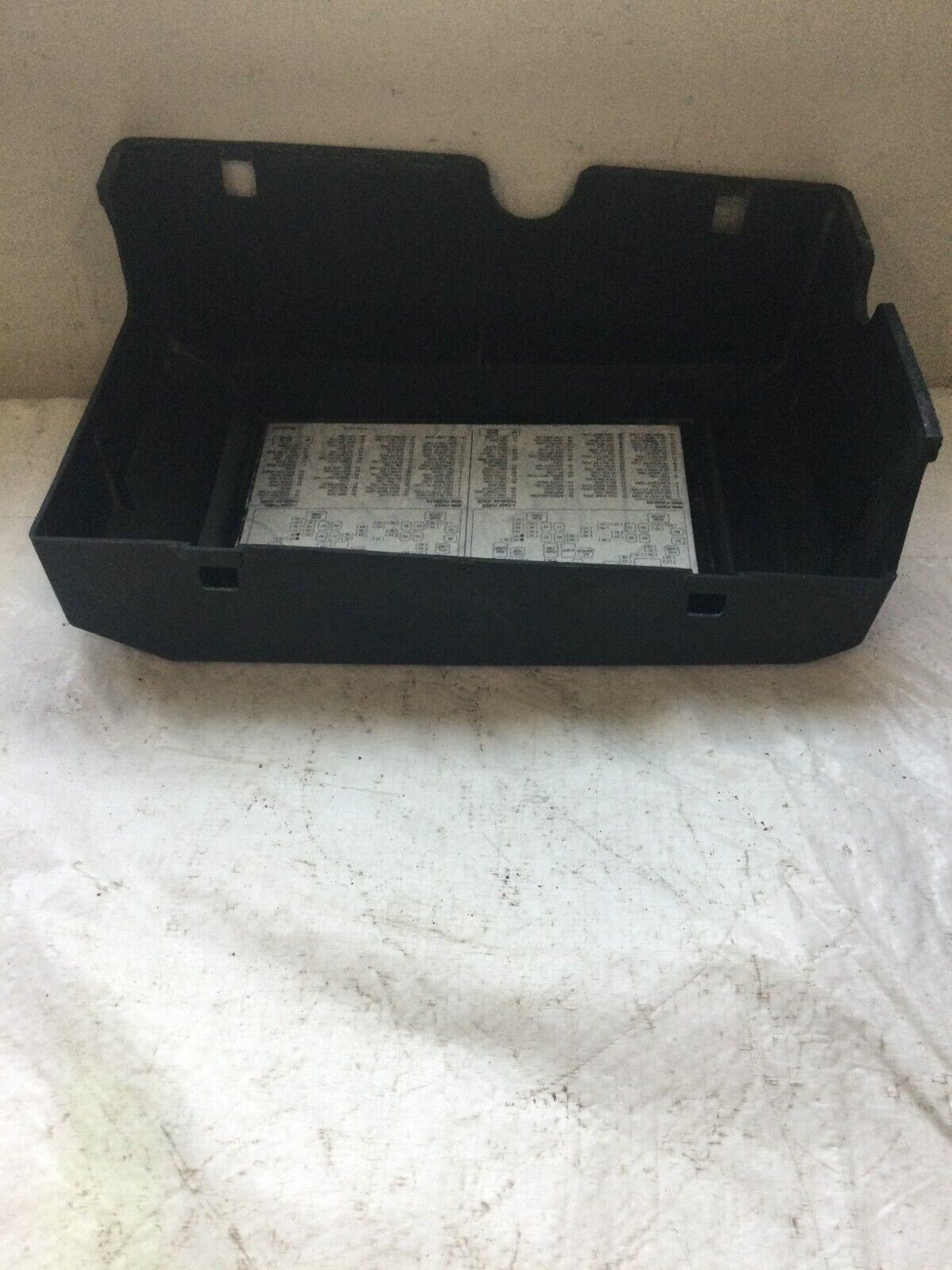 2007 Chevrolet Avalanche Junction Block Fuse Relay Cover 25815385 OEM