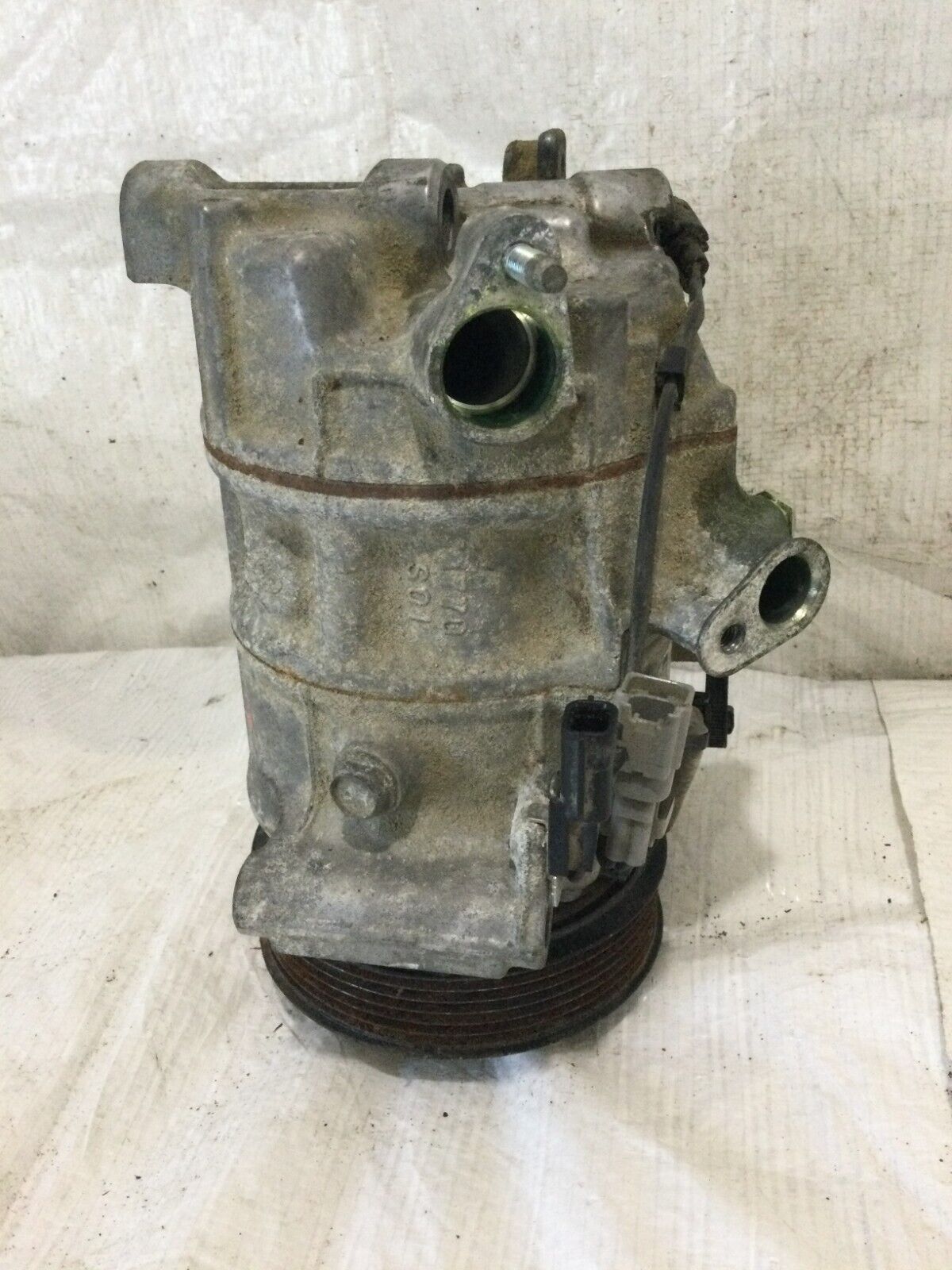 2017 Infiniti Q50  Air  Compressor Assembly  OEM
