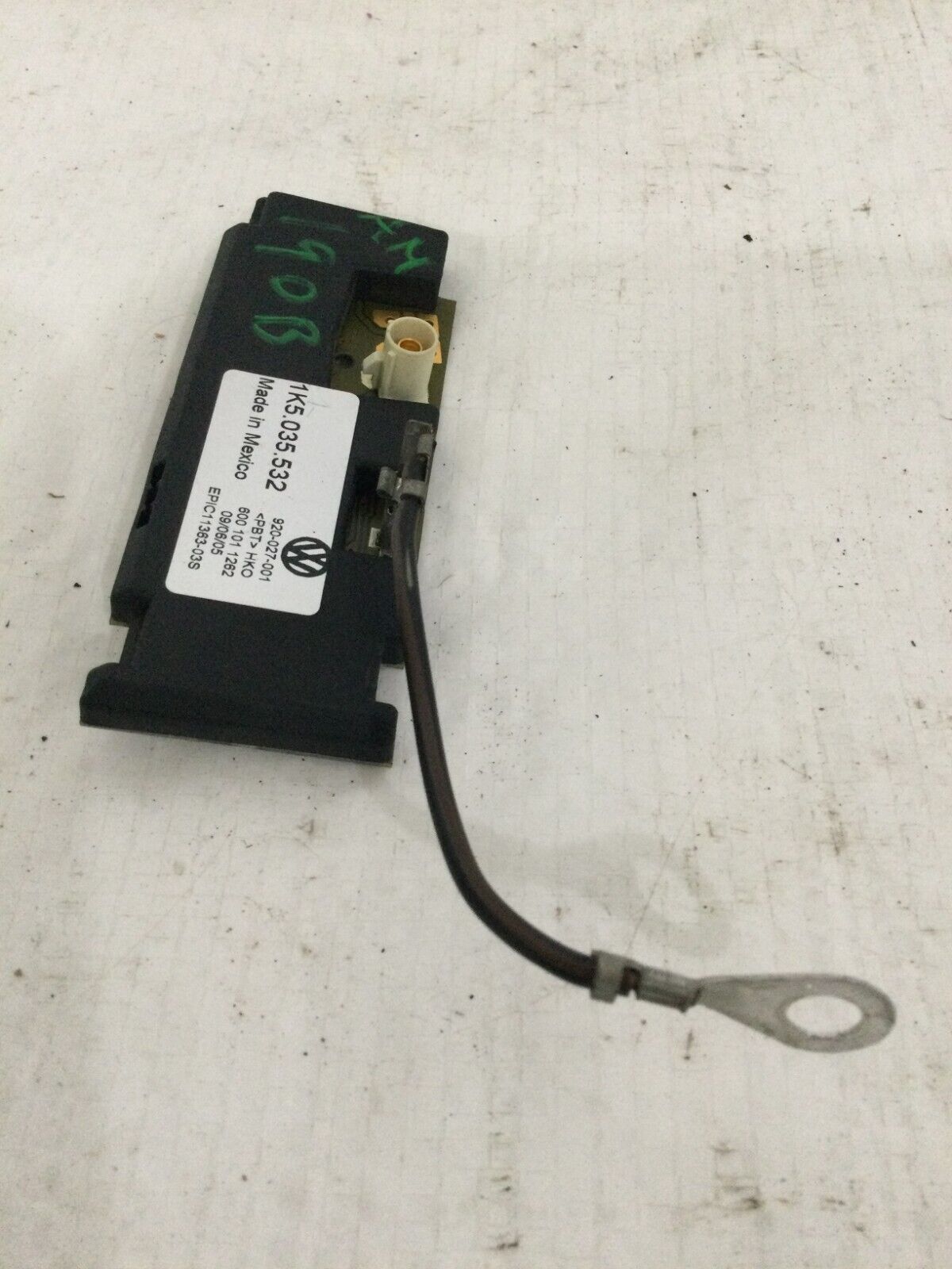 2006 VW Jetta Antenna Amplifier Booster Switch Unit 1K5 035 532 K OEM