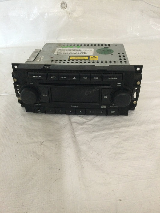 2009 Jeep Patriot Radio Receiver AM-FM-CD OEM 05064173AK