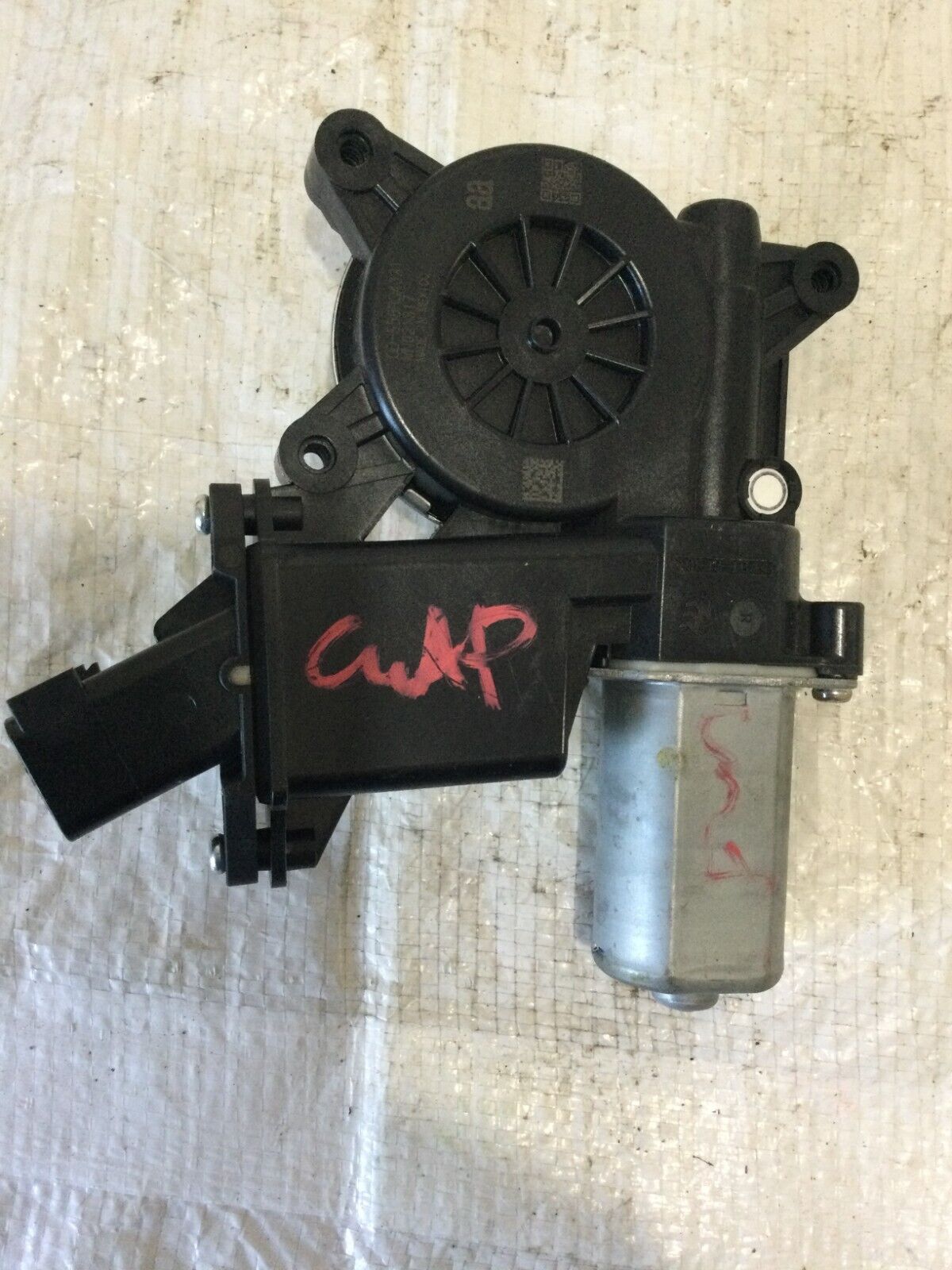 2019 GMC Sierra 1500  Front Left Window Door  Regulator Motor  Assembly OEM