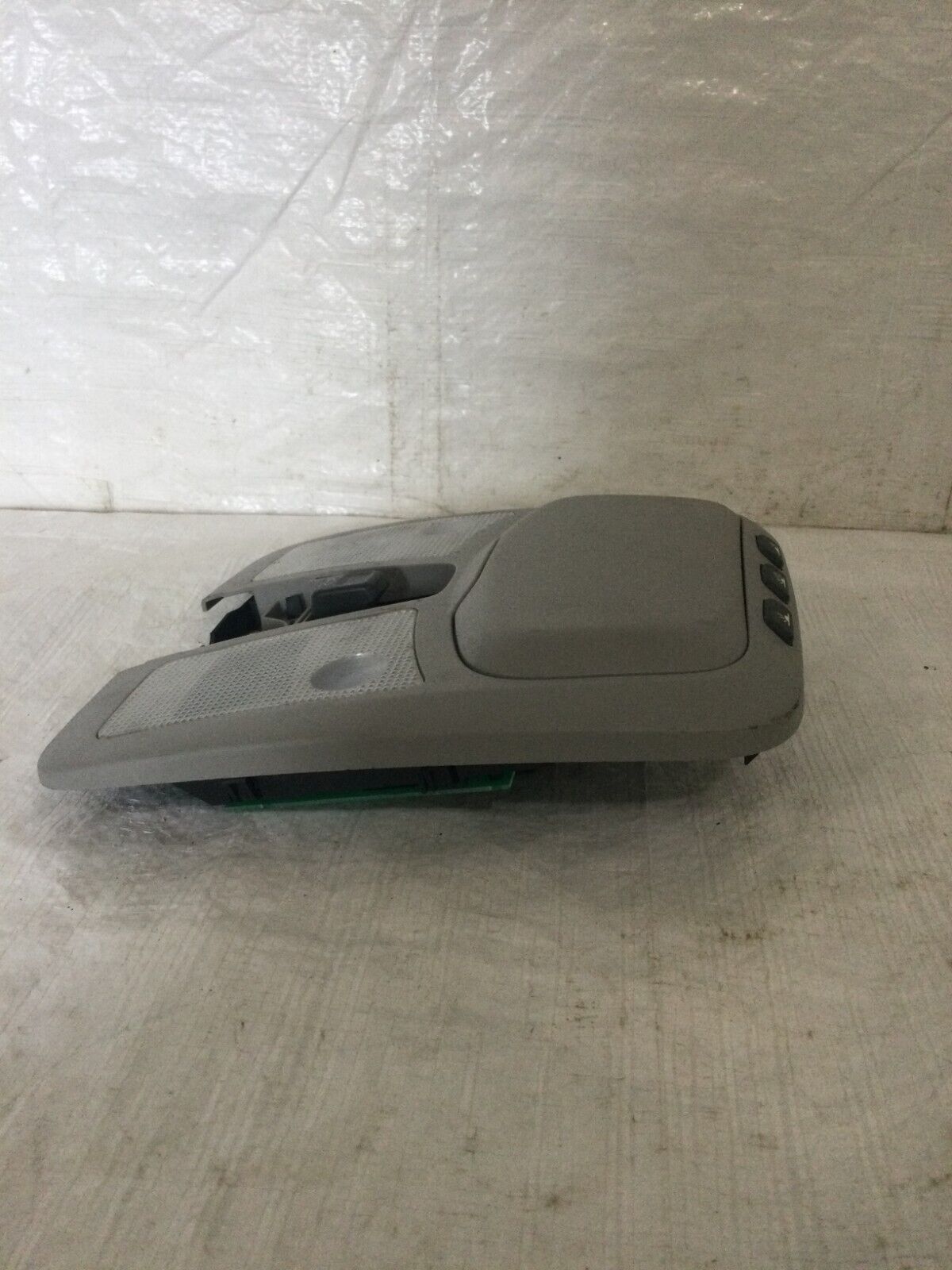 2004 Volvo S60 Overhead Console Dome Light Control 8685433 OEM