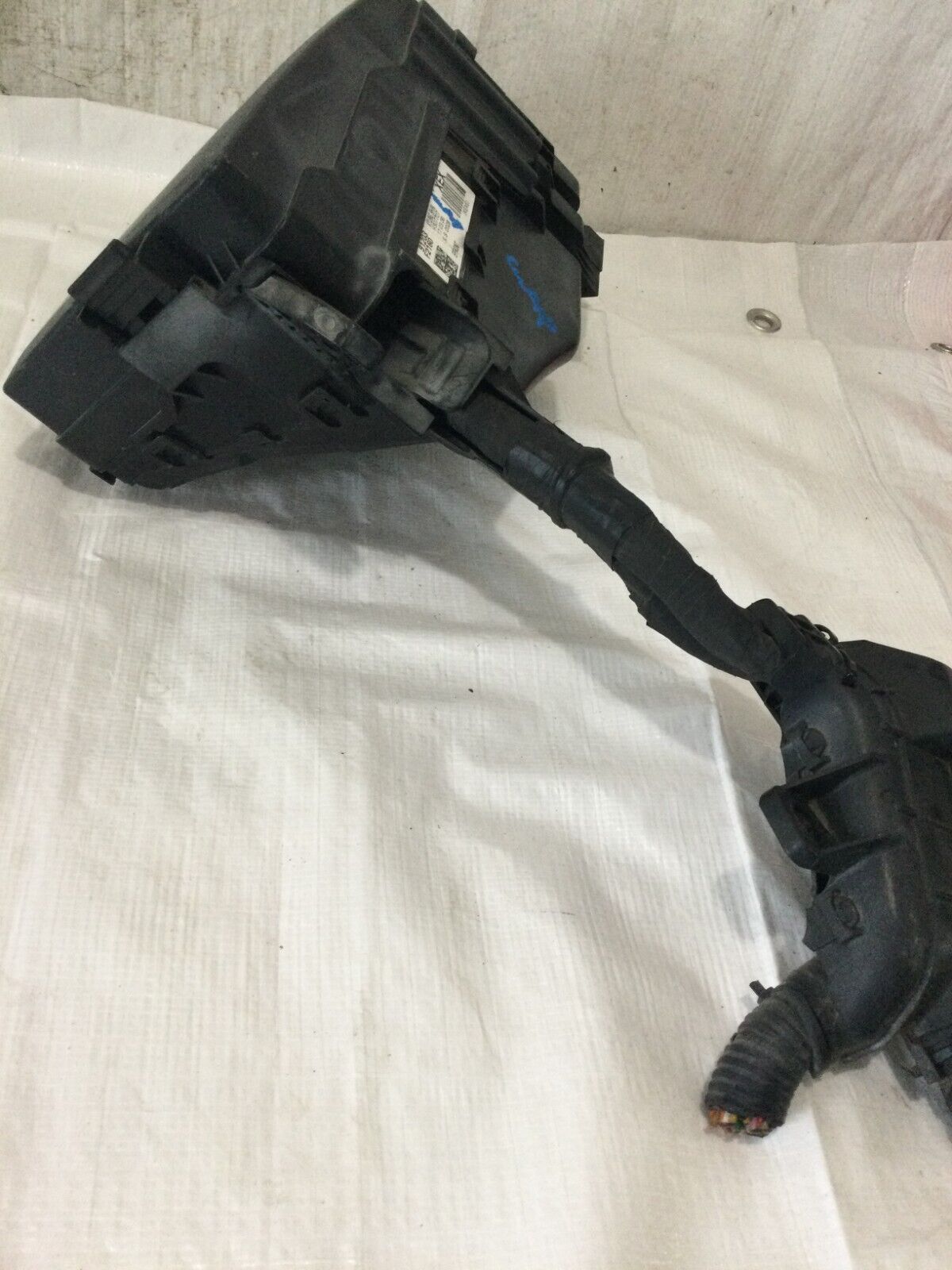 2017-2018 Hyundai Elantra Fusebox Fuse Box Relay Module 91203 F2260 OEM