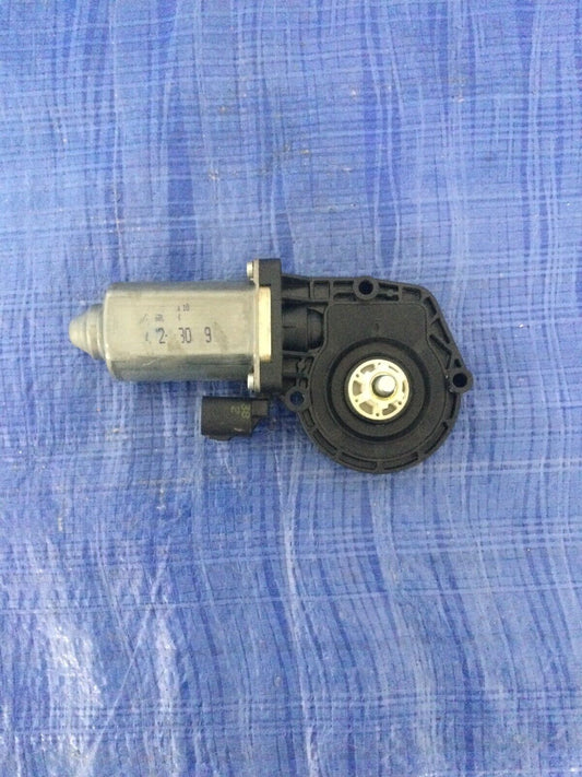 2008 Dodge Ram 3500 Rear Windshield Wiper Motor OEM