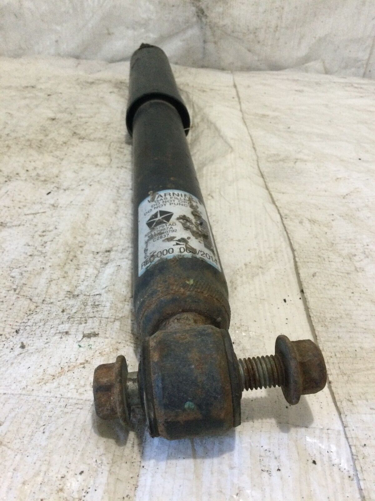 2018 Doge Ram 1500 Rear Shock Absorber OEM