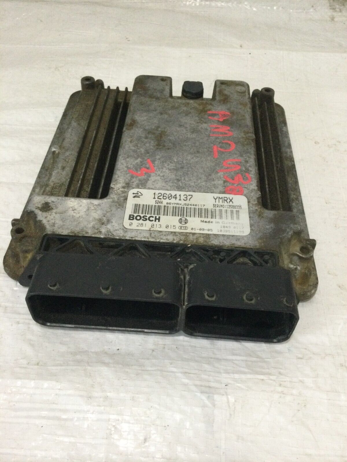 2006 GMC Sierra 2500HD  ECM Engine Control Module  12604137 OEM
